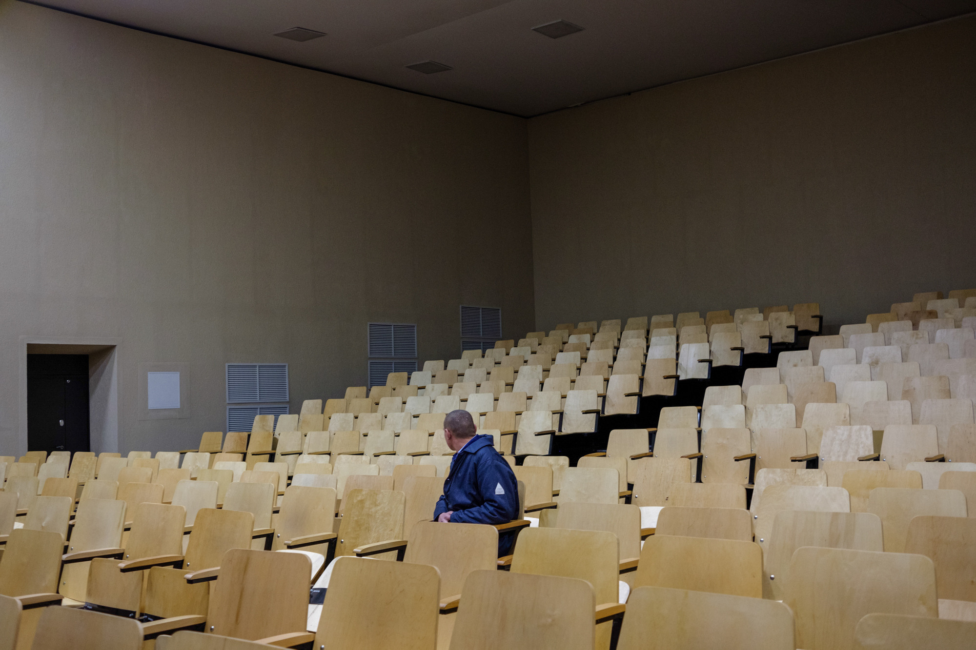 Portraits\Editorial. Documentary photographer, visual artist based in Germany