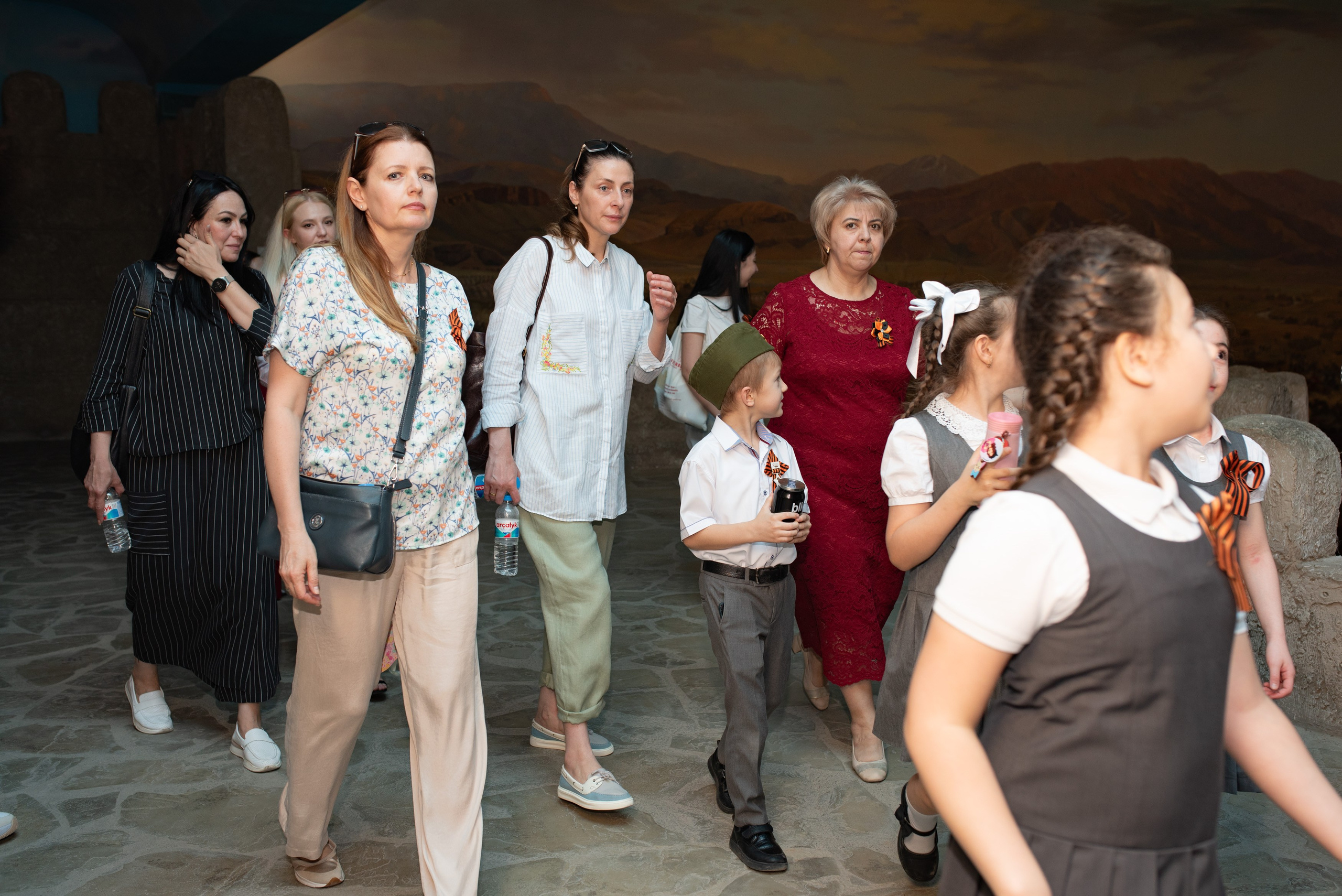 Вечный огонь 2"А» класс. Ваш фотограф в Ашхабаде Гамлет Осипов