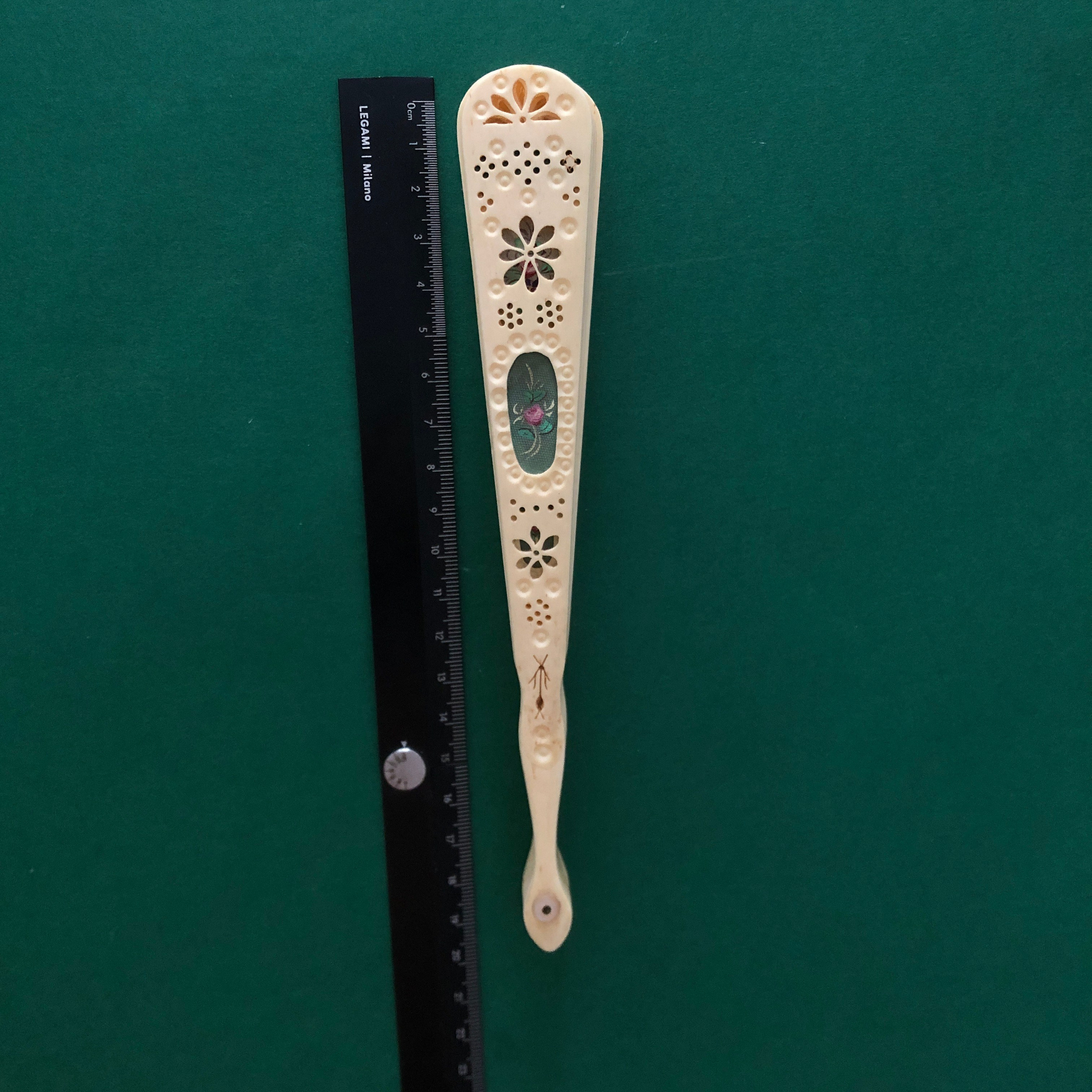 Vintagefanwhite. Современнные и актикварные украшения в Барселоне, Москве и Санкт-Петербурге