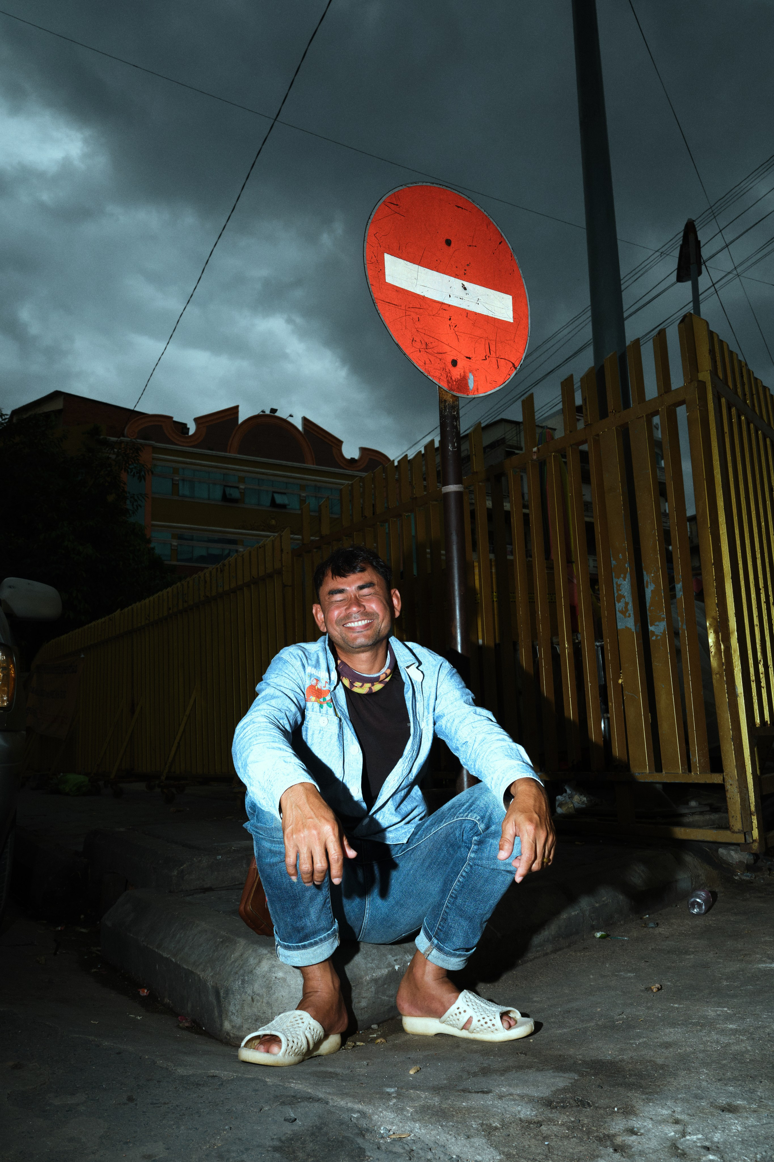 Street. Petr Nabutov. Portrait photography, Cambodia