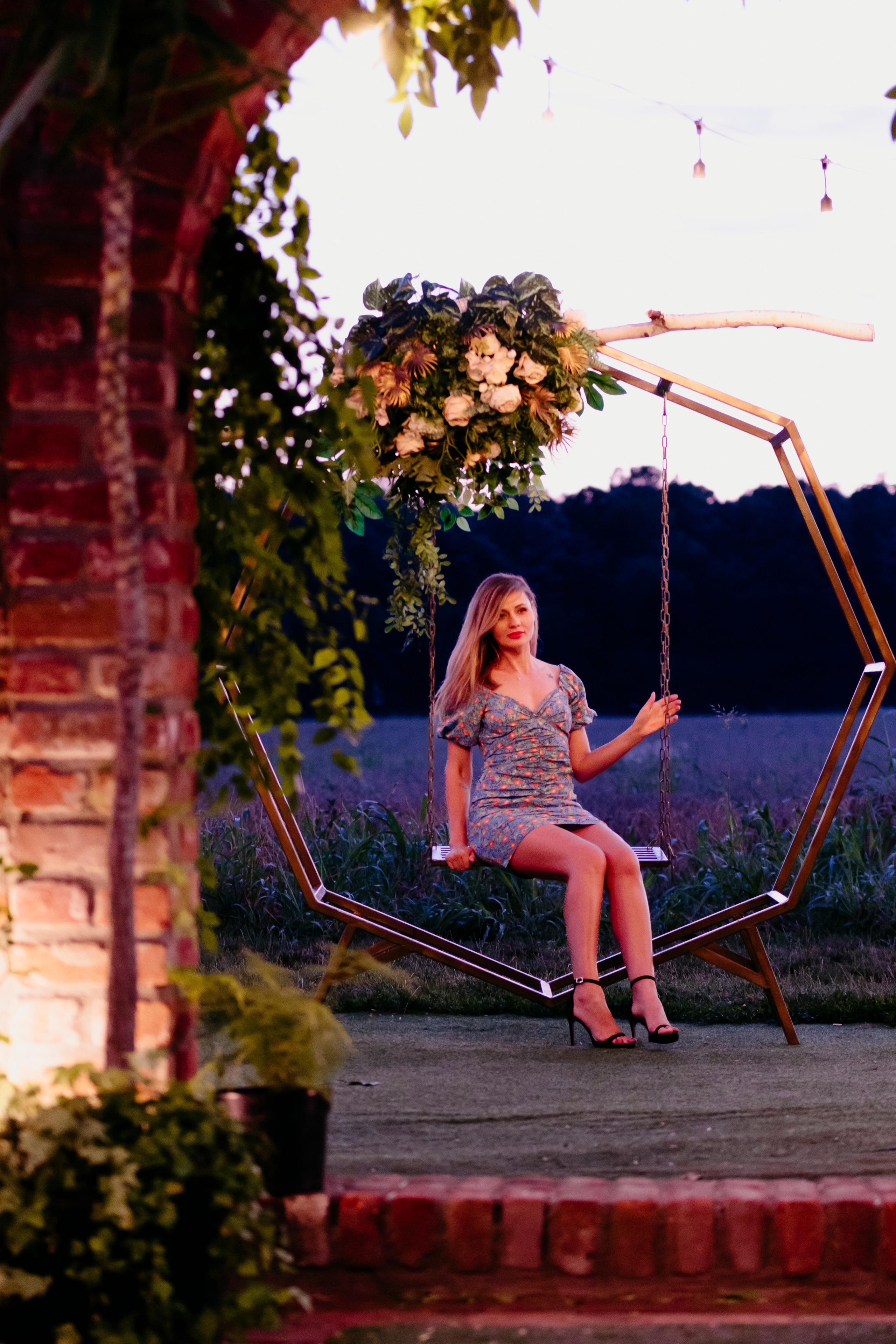 Fotografii Nunta + Botez Ciresul Salbatic. MDimaFotoStudio. Fotograf de nuntă, evenimente private și de familie