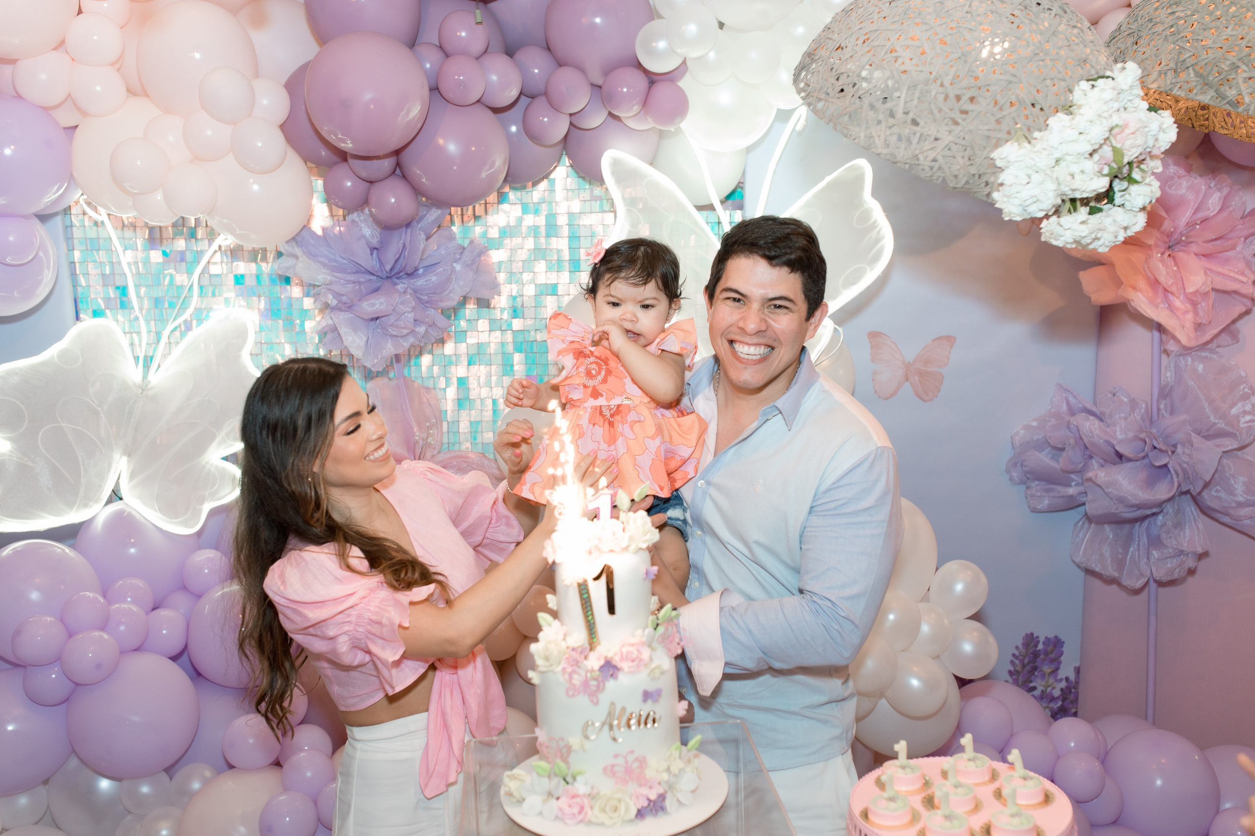 Aleia is One. Rose Miranda - Fotógrafa de niños y familias en Barranquilla