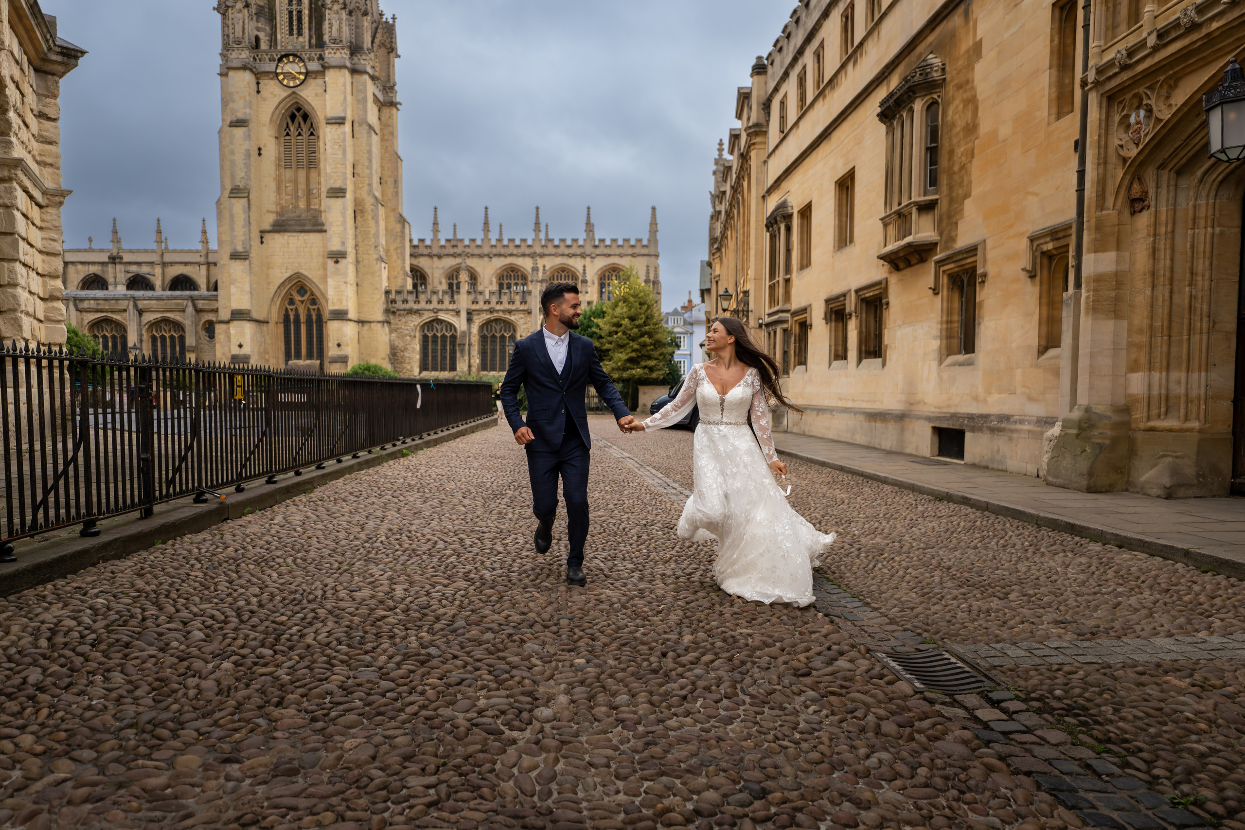 ANDREI & ANDREEA -trash the dress. Main