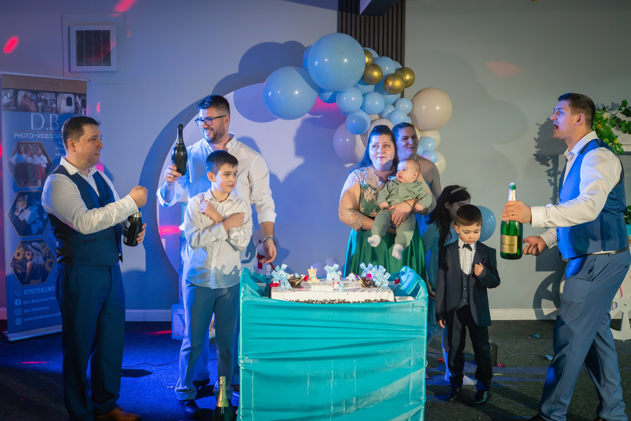 Poze Restaurant. Main