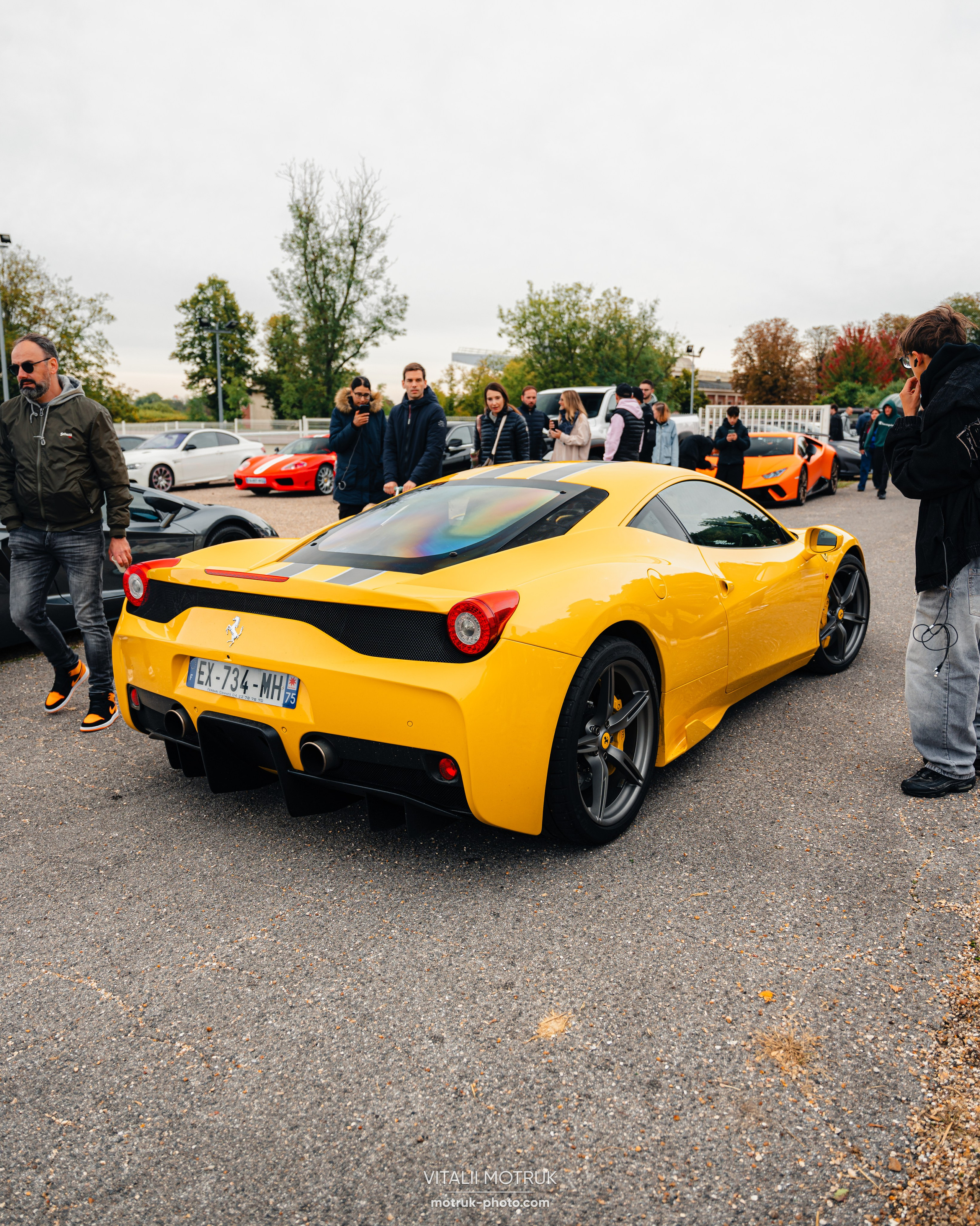 Cars and Coffee 29 septembre 2024. Photographe de voitures à Paris — Vitalii Motruk