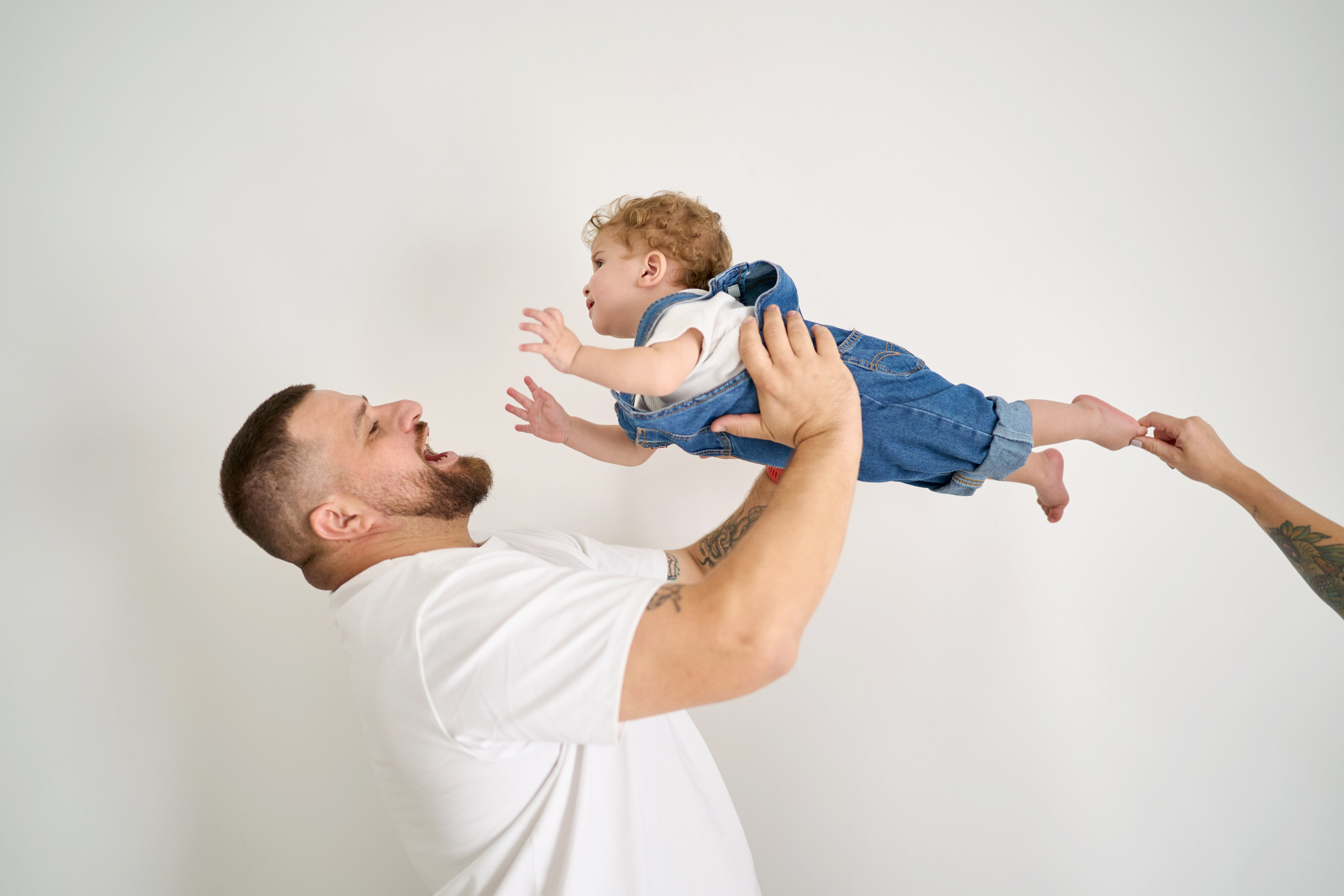 Gilad is 1 year old. צלם אלכס ברט בישראל