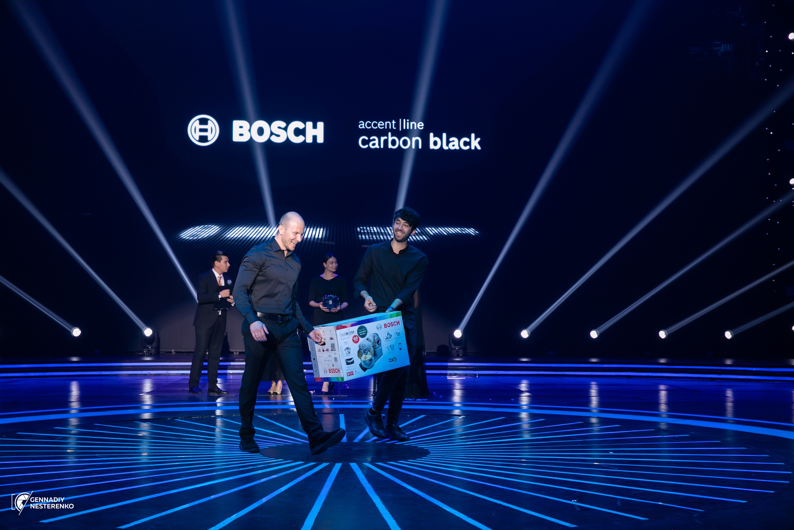 Презентация BOSCH CARBON BLACK. Профессиональная Фото-Видео Студия Геннадия Нестеренко | Ташкент и Весь Узбекистан