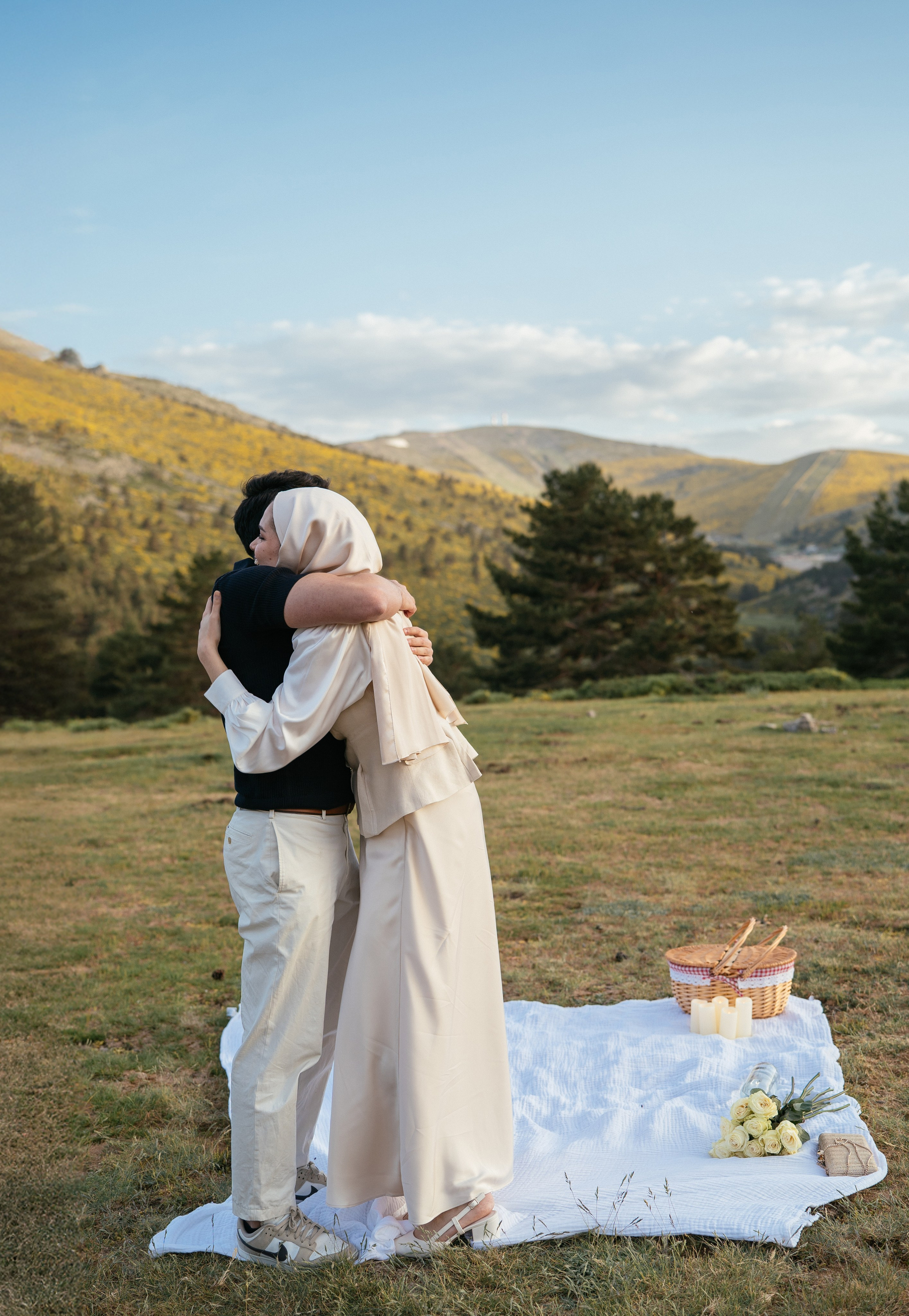 Marrige proposal in the mountains. Фотограф в Мадриде Алена Белянинова