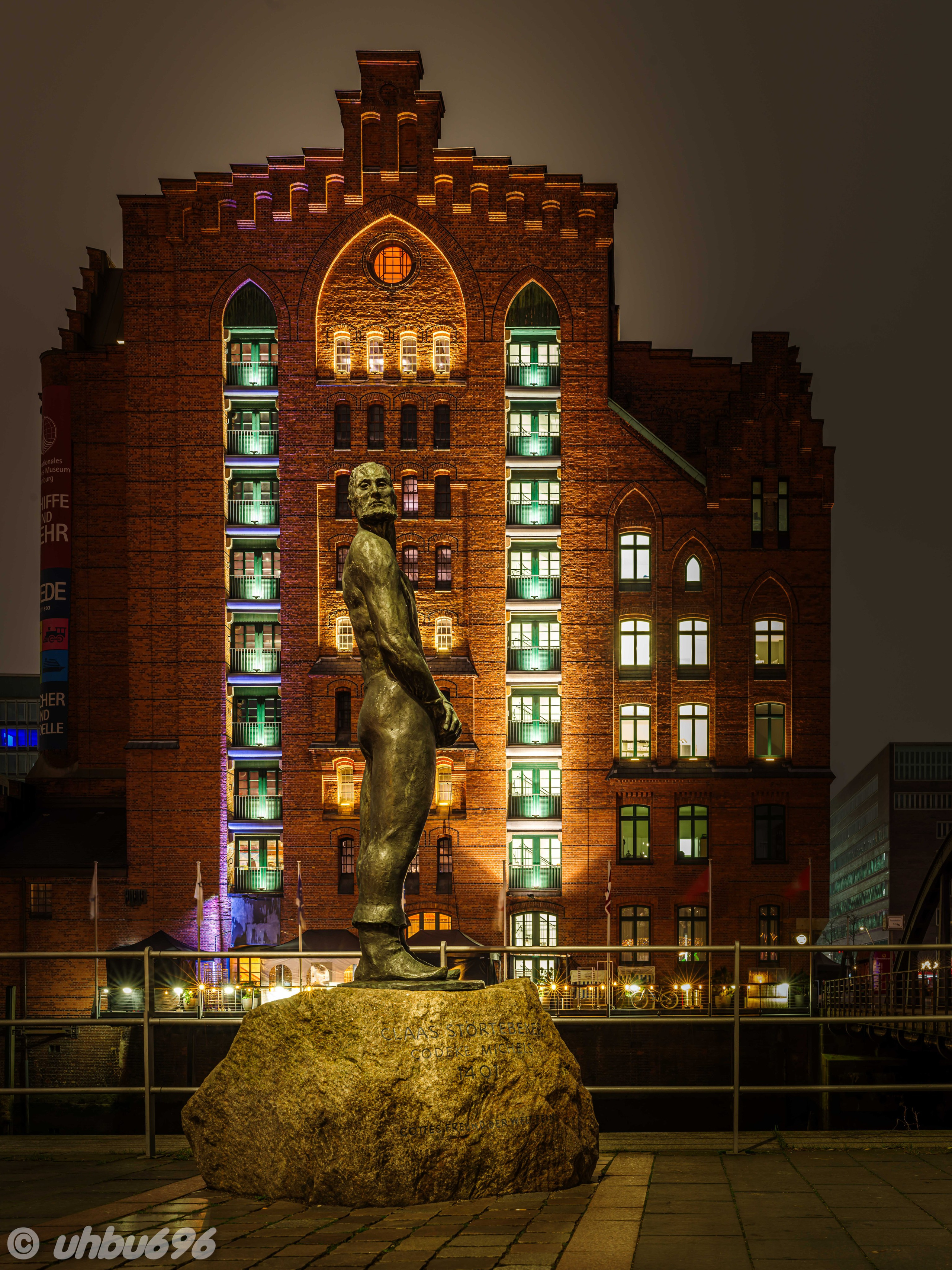 Speicherstadt in Hamburg — Historic Warehouse District by the Water. ReCity — local city news that matter, no noise