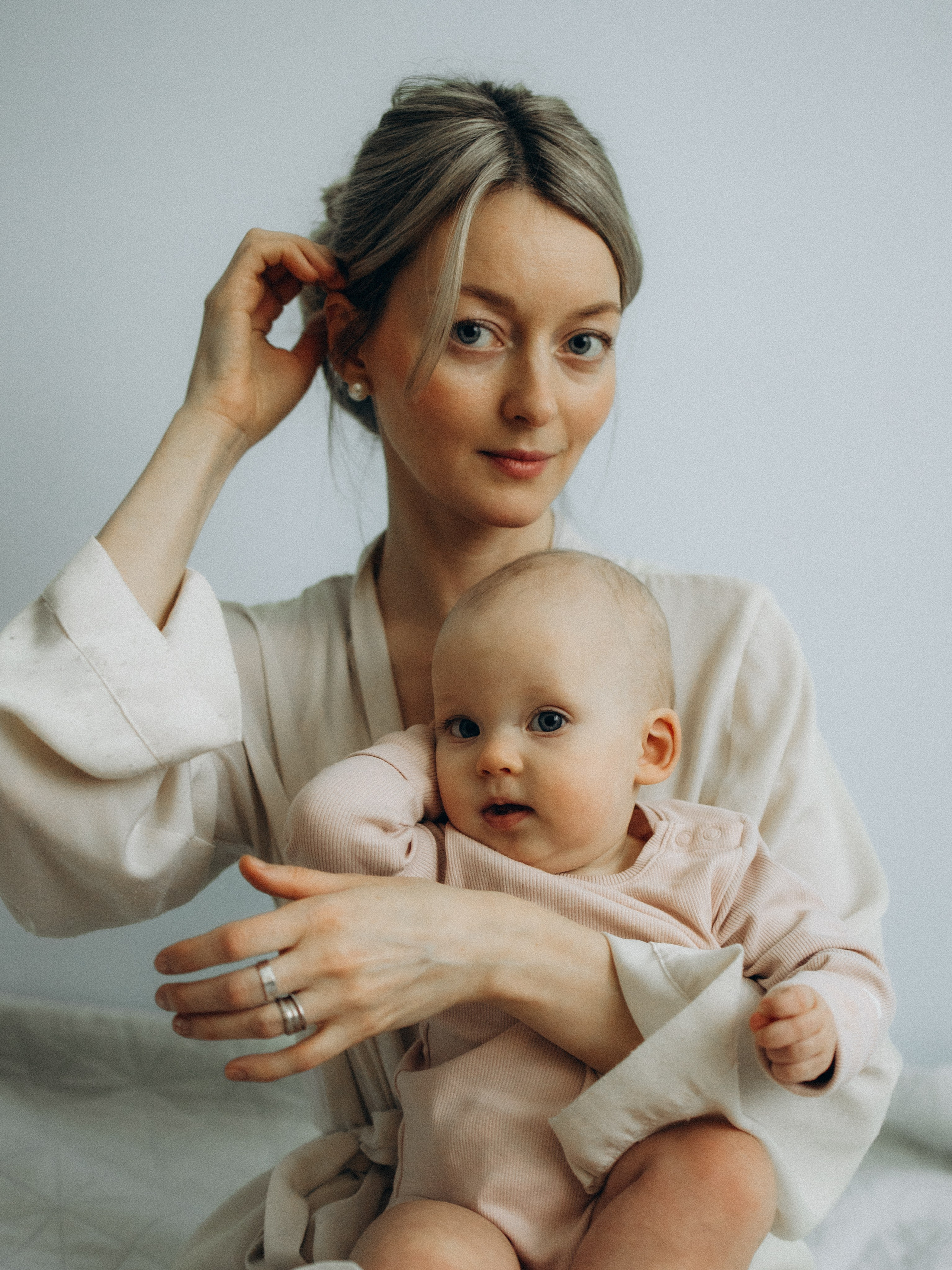 Mia’s family. Kristina, portrait and family photographer in Helsinki