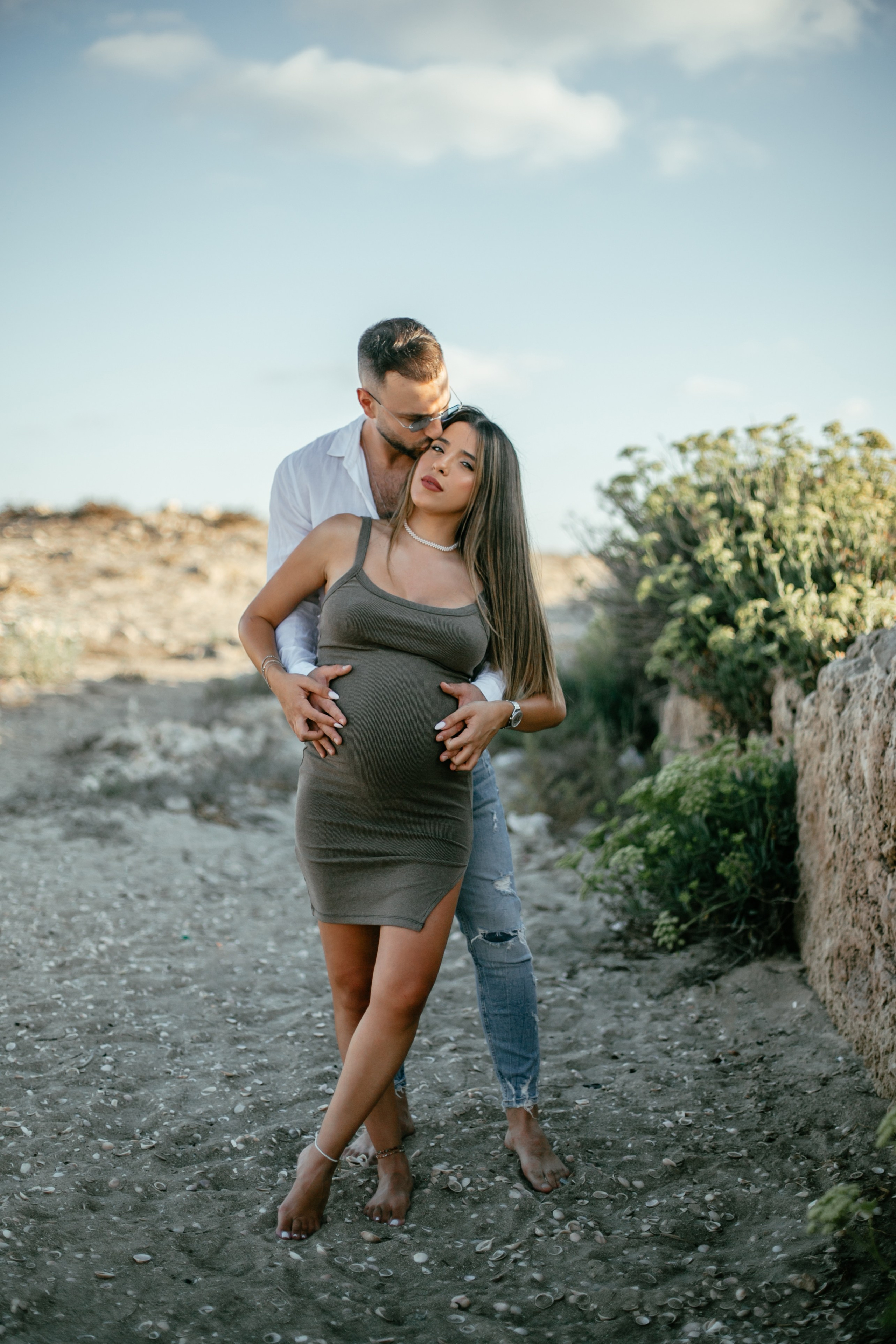 Yael & Gal Nahsholim beach. Family photographer in Israel