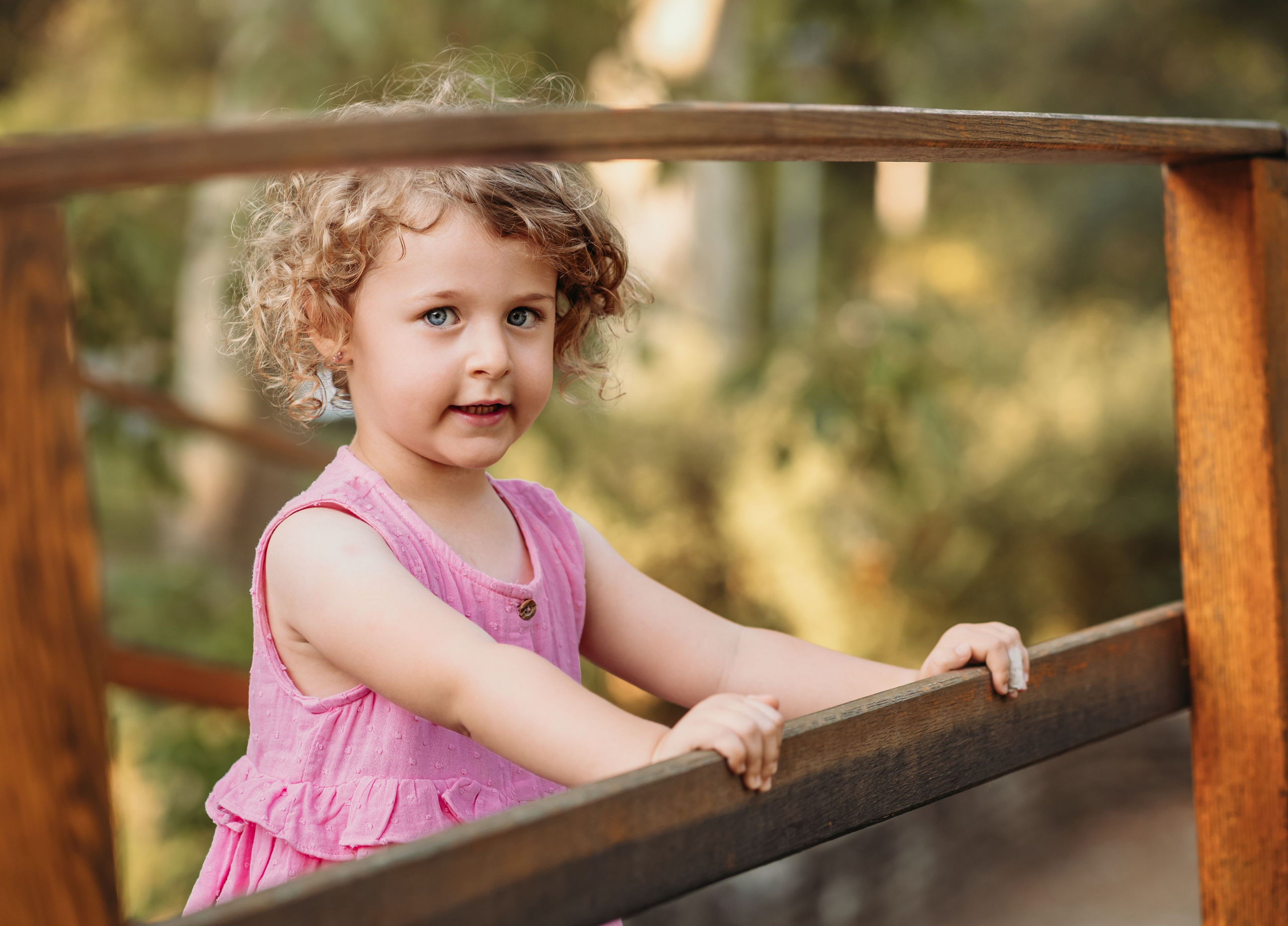 FOTOGRAFISANJE U PRIRODI. DEČIJI FOTOGRAF BEOGRAD|NOVOGODISNJE FOTOGRAFISANJE|CAKE SMASH