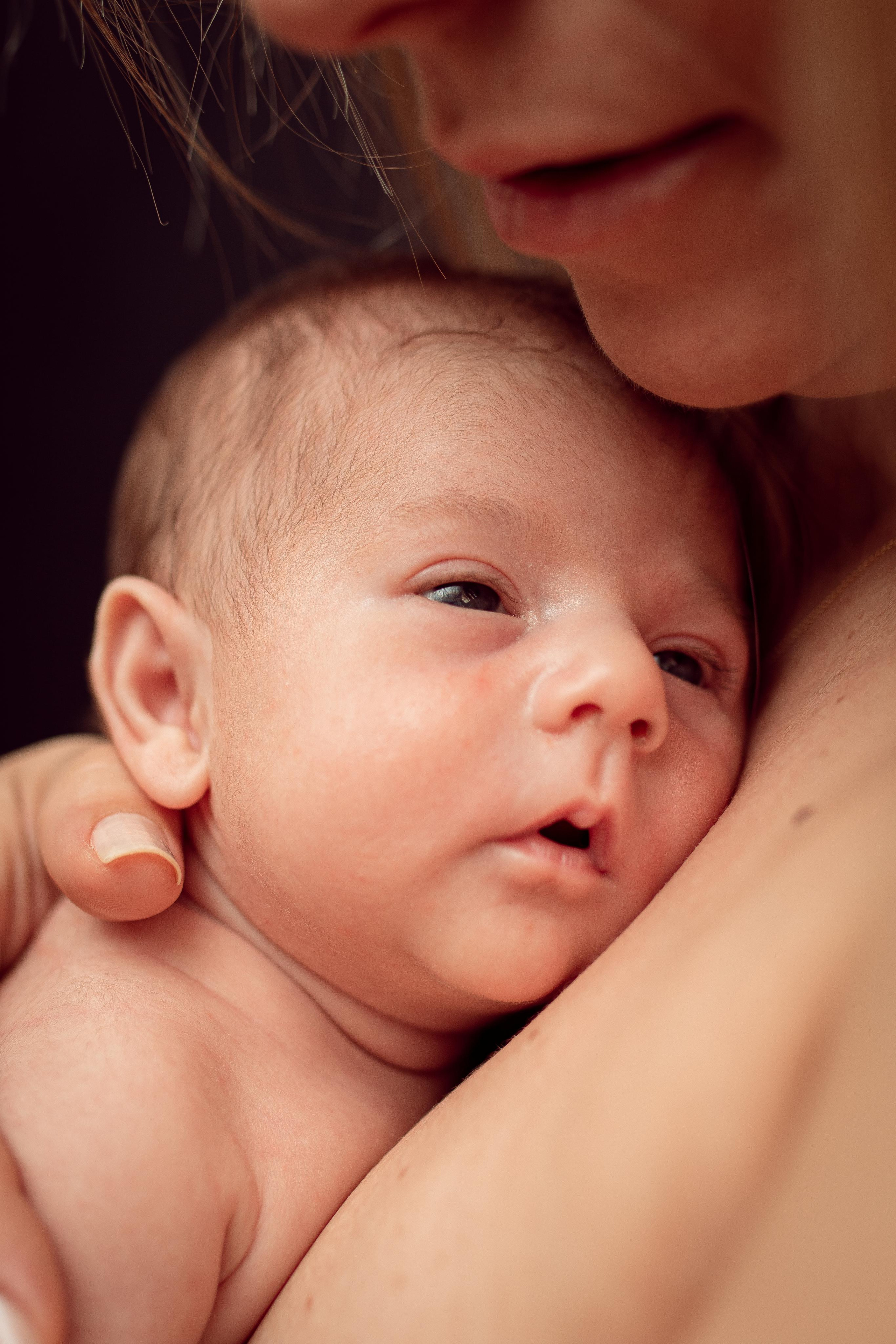 Home Newborn Session. Family Photographer in Greece