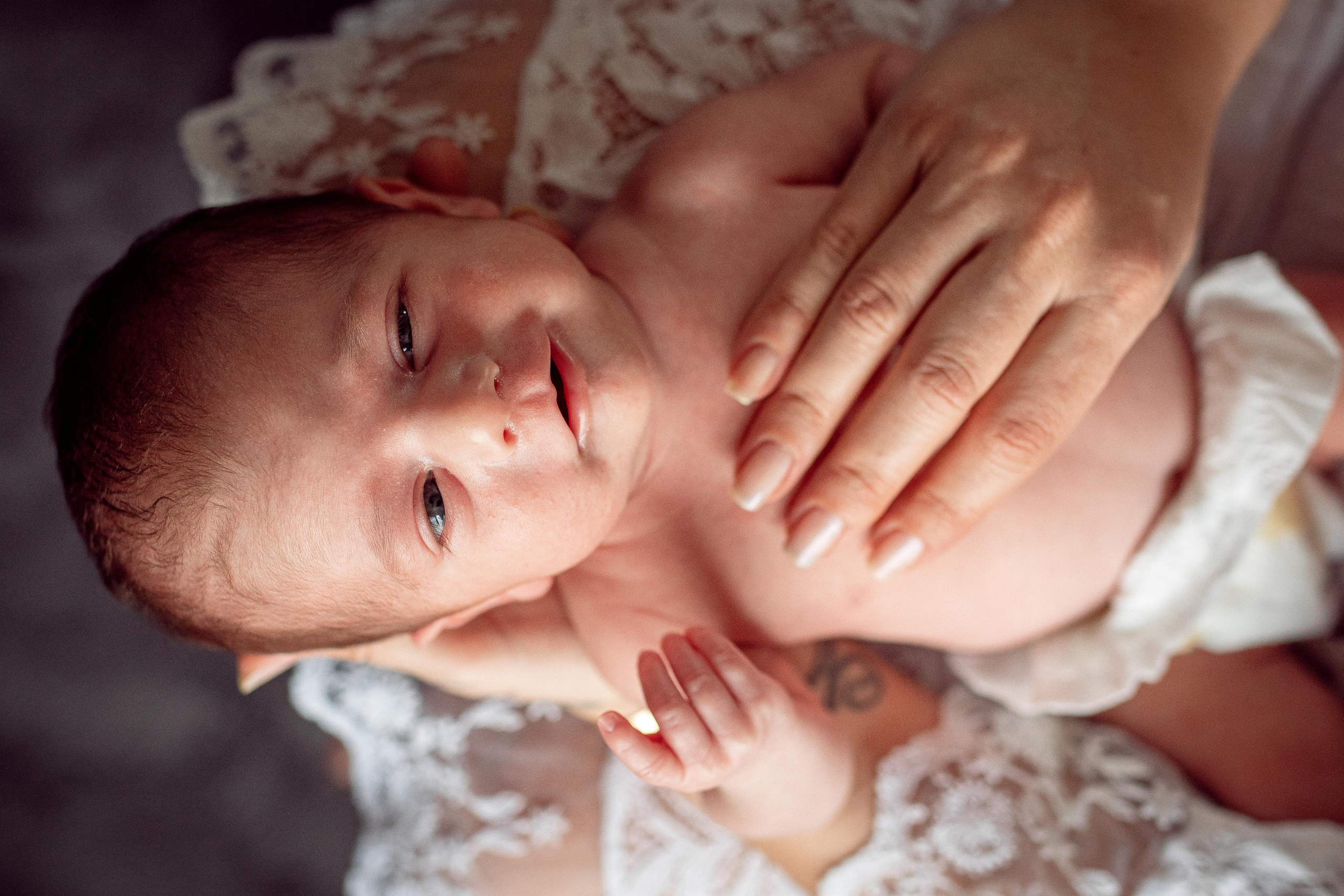 Home Newborn Session. Family Photographer in Greece