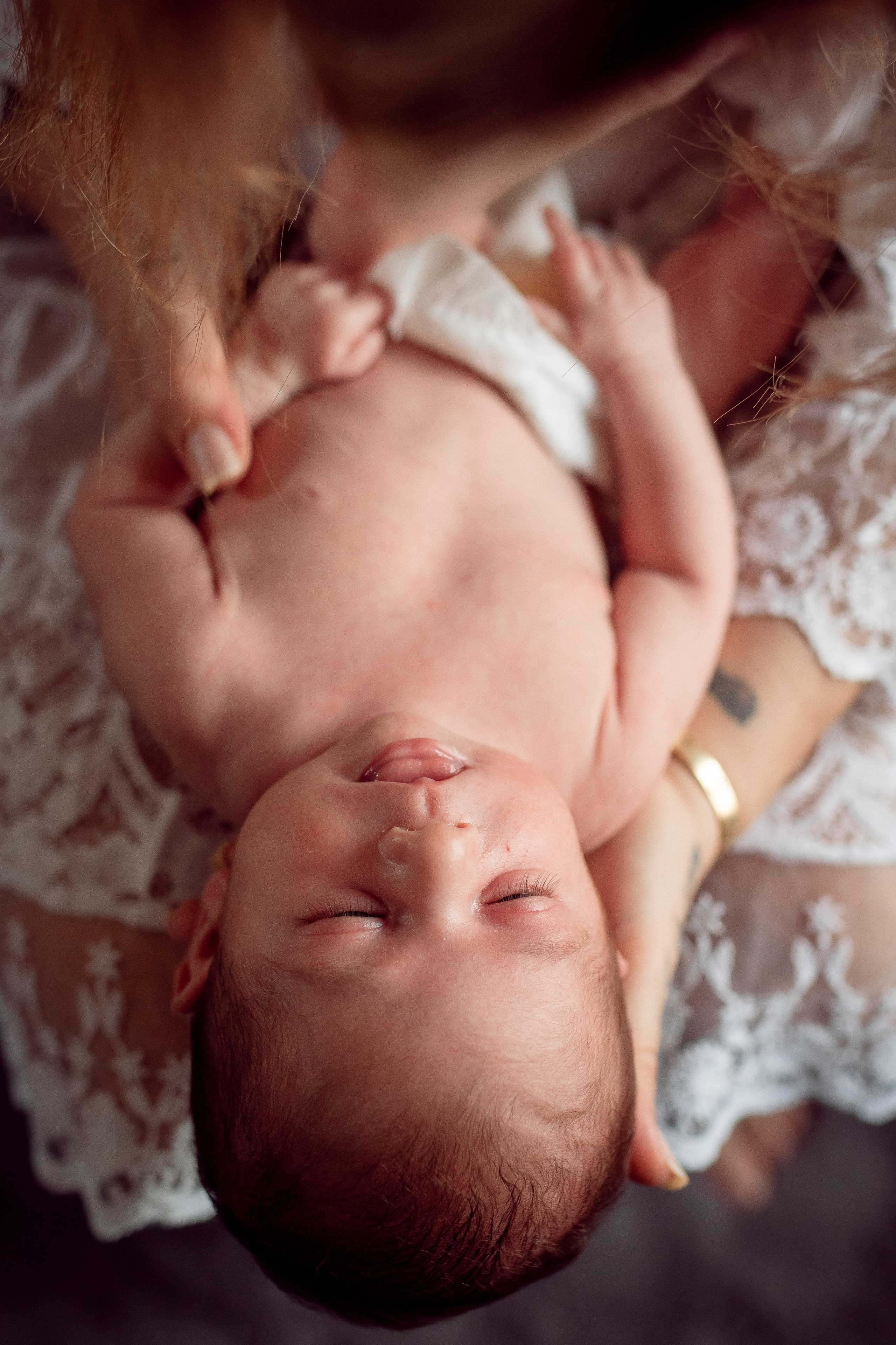 Home Newborn Session. Family Photographer in Greece