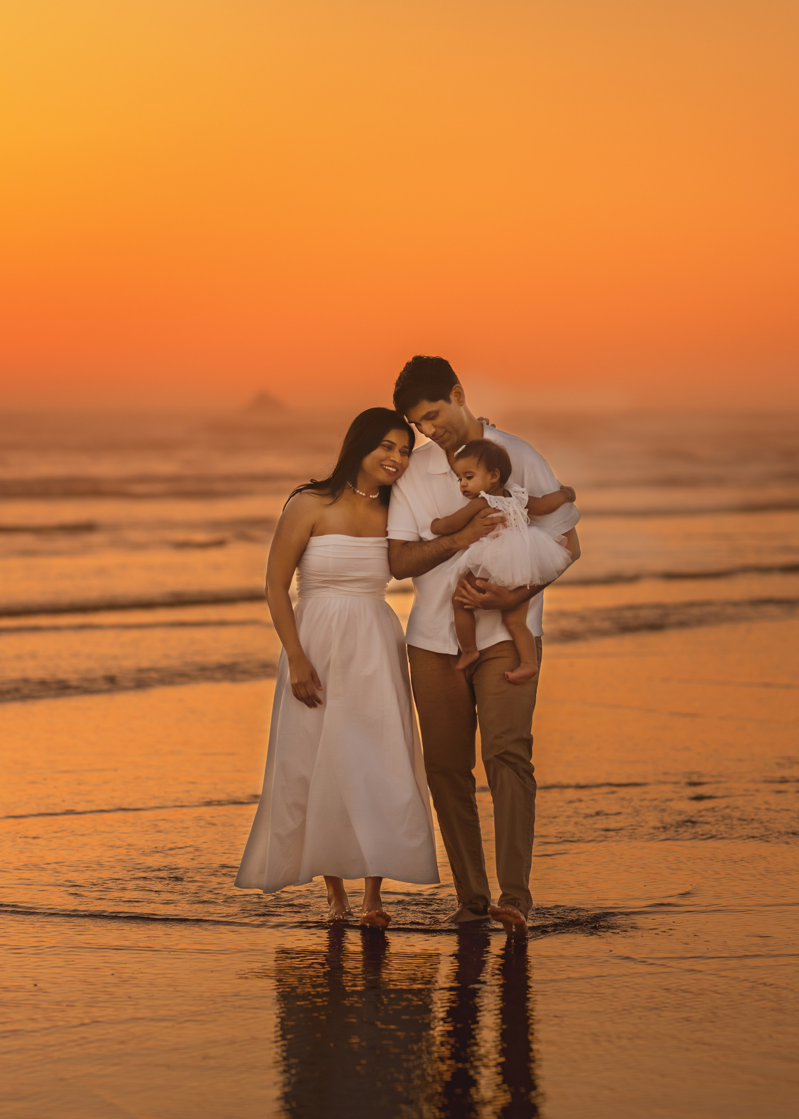 Praveena’s family. Wedding & portrait photography in the Seattle Area. Helen Michelle photographer