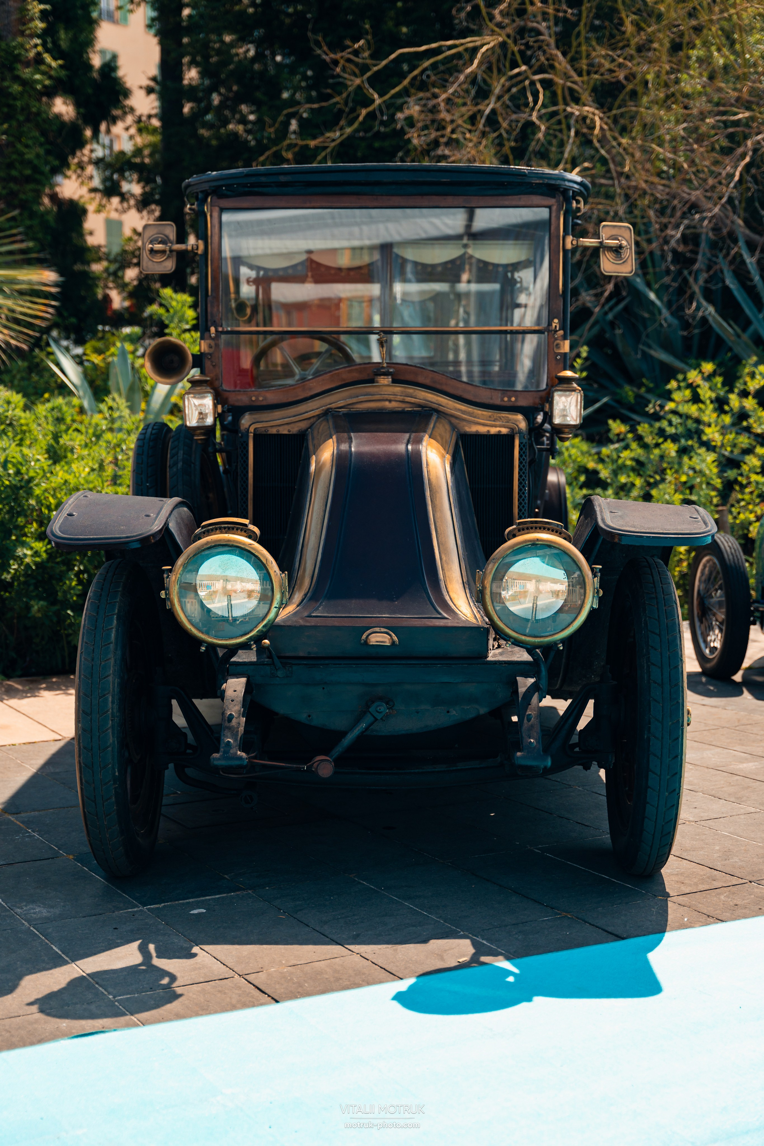 Legends de Nice. Photographe de voitures à Paris — Vitalii Motruk