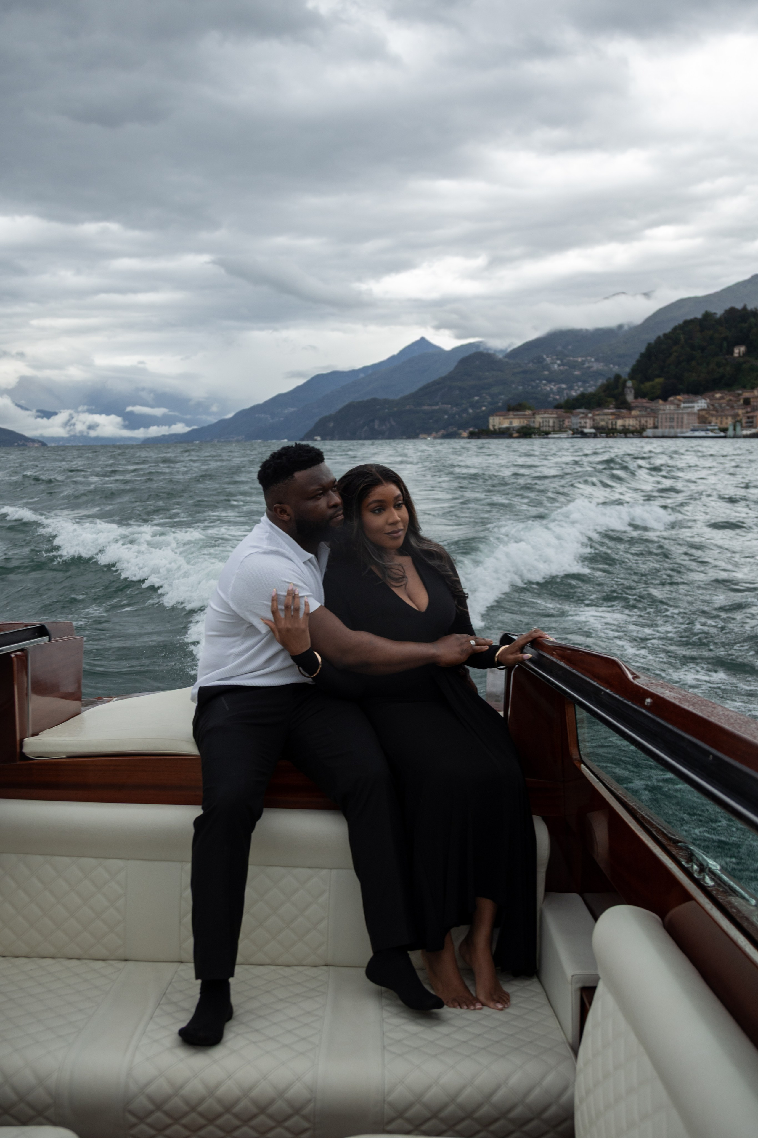 Varenna boat tour. Photographer in Milan |Mila Pro Photo