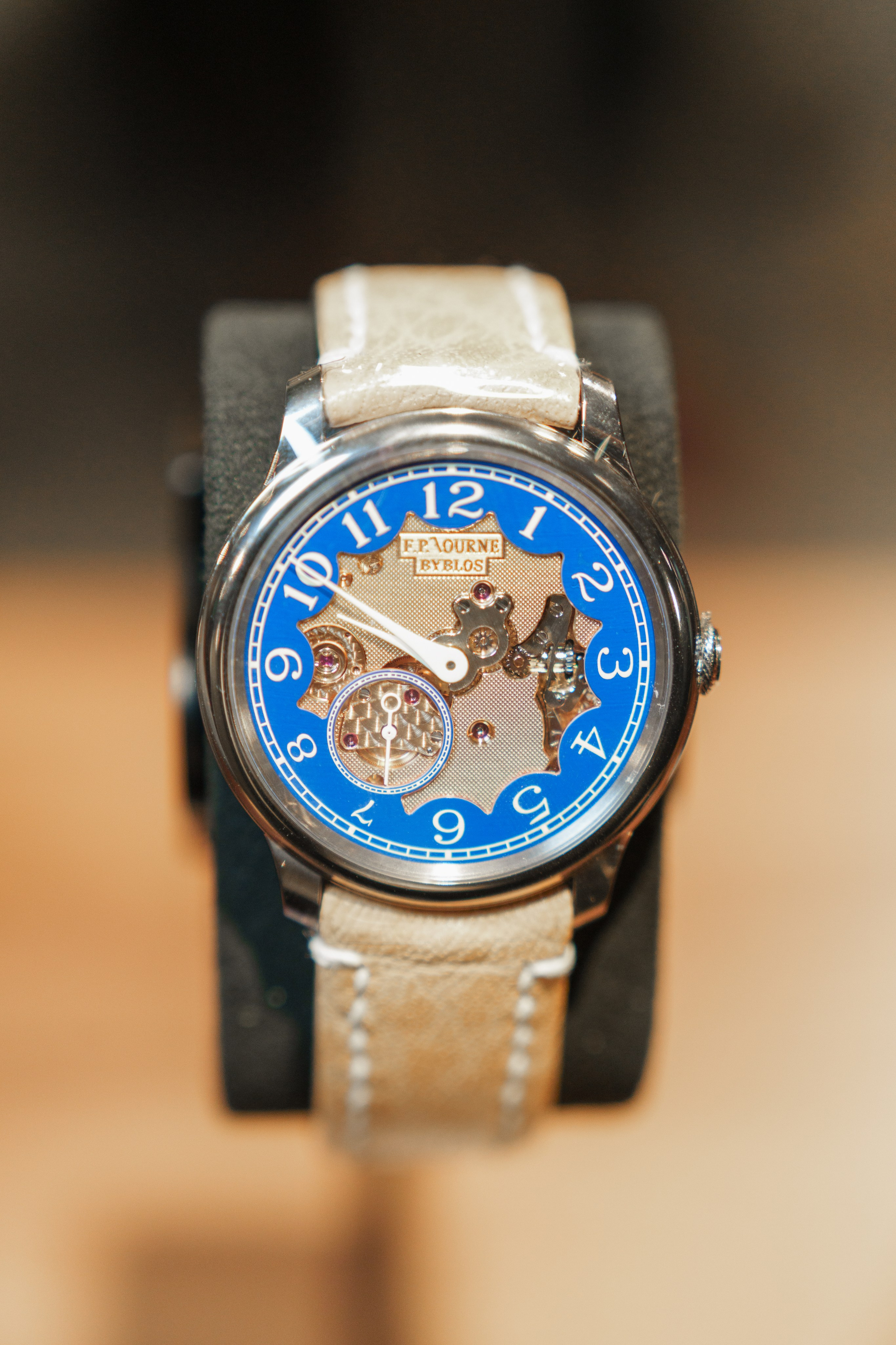 WATCHBOX. ФОТОГРАФ В ГОНКОНГЕ (СВАДЬБЫ, FASHION, СЕМЕЙНЫЕ, МЕРОПРИЯТИЯ, ФОТОПРОГУЛКИ)