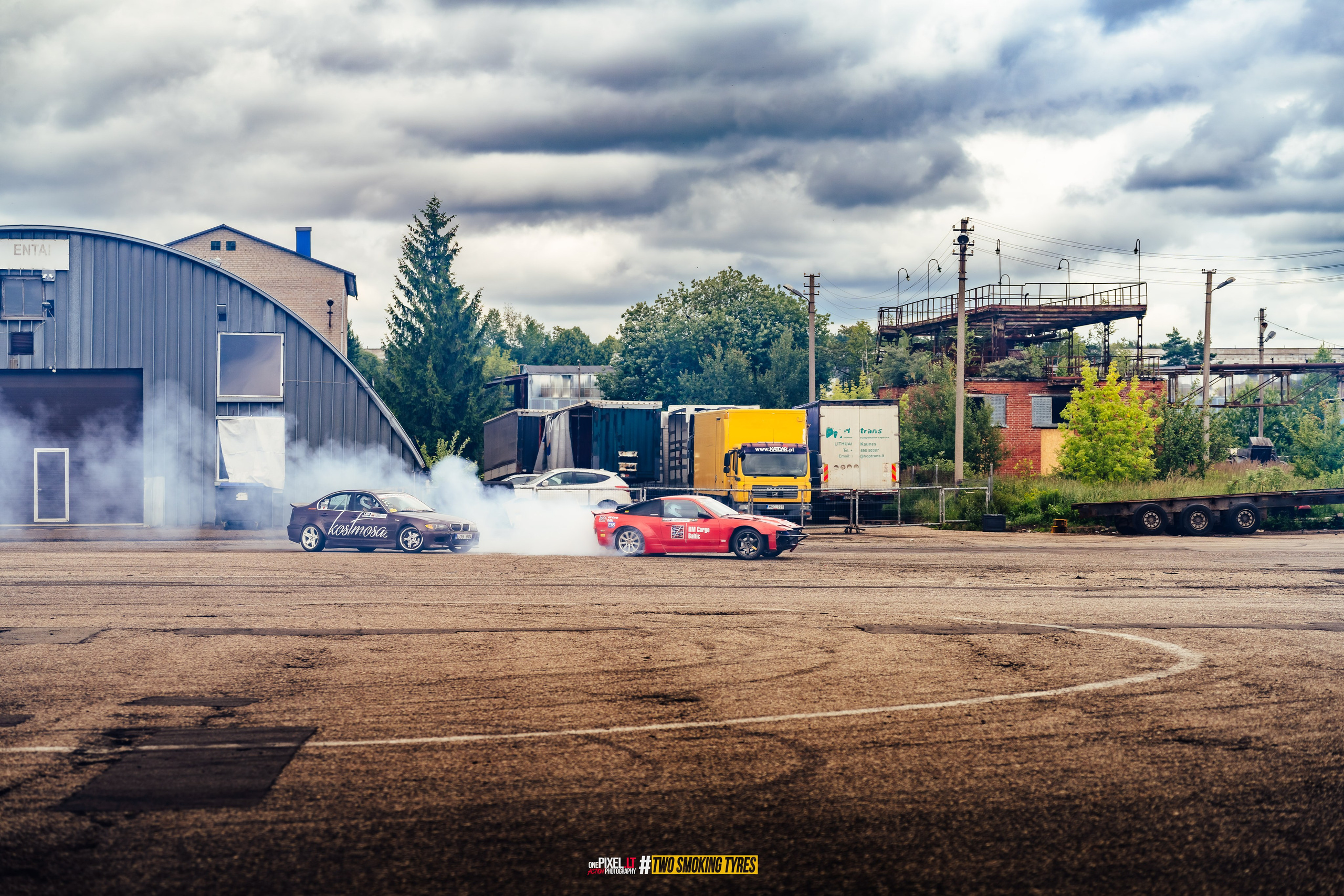 Side to Side #DRIFTDAY. OnePIXEL