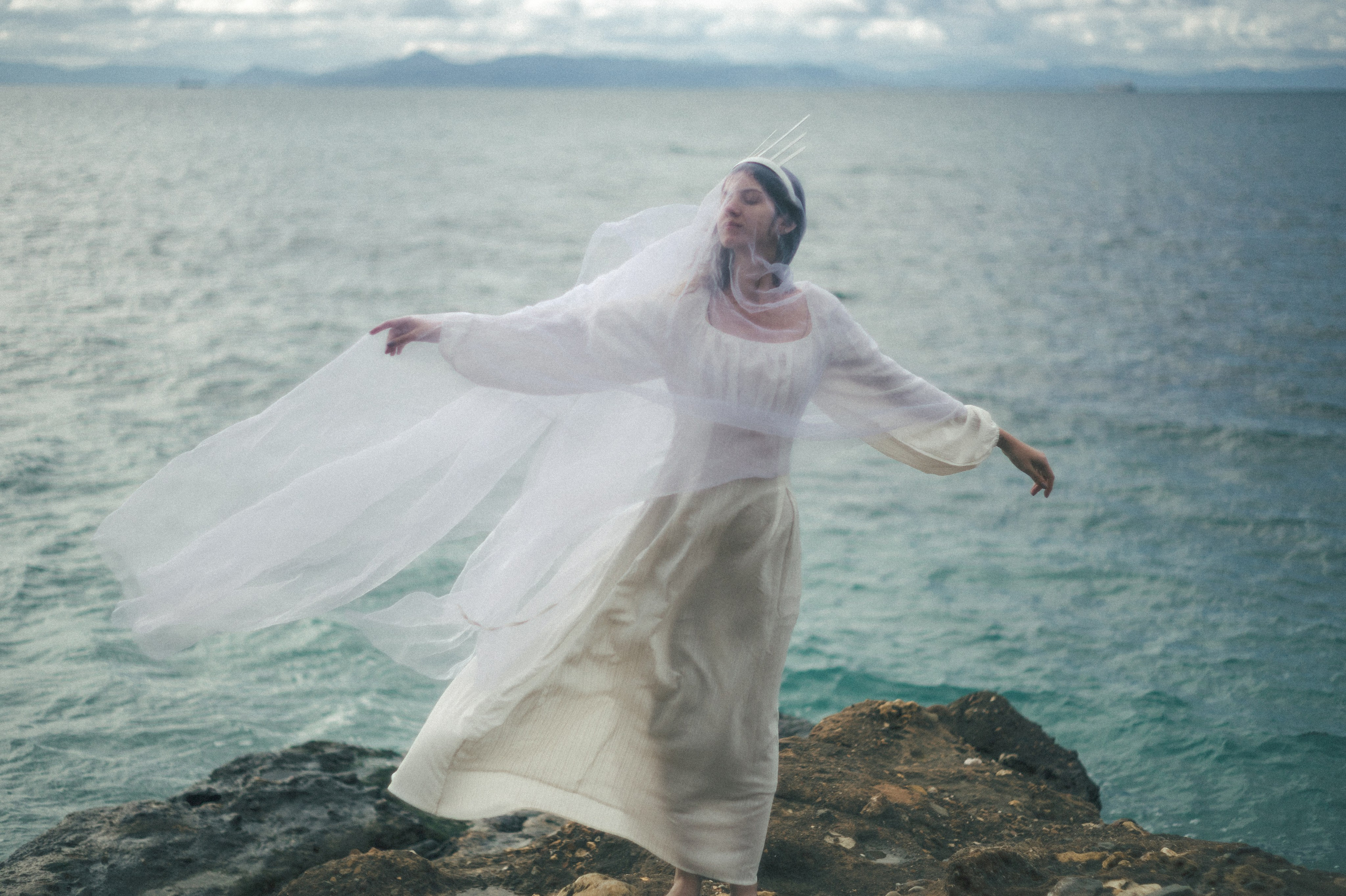 Light and Darkness with Aggeliki and Miriam. Photographer in Greece Kristina