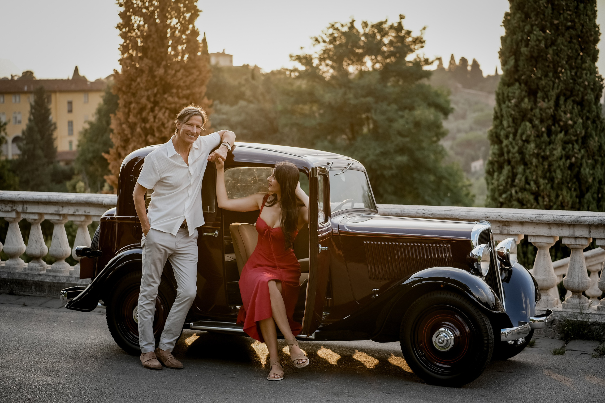 Family Photoshoot. Wedding Photographer in Italy