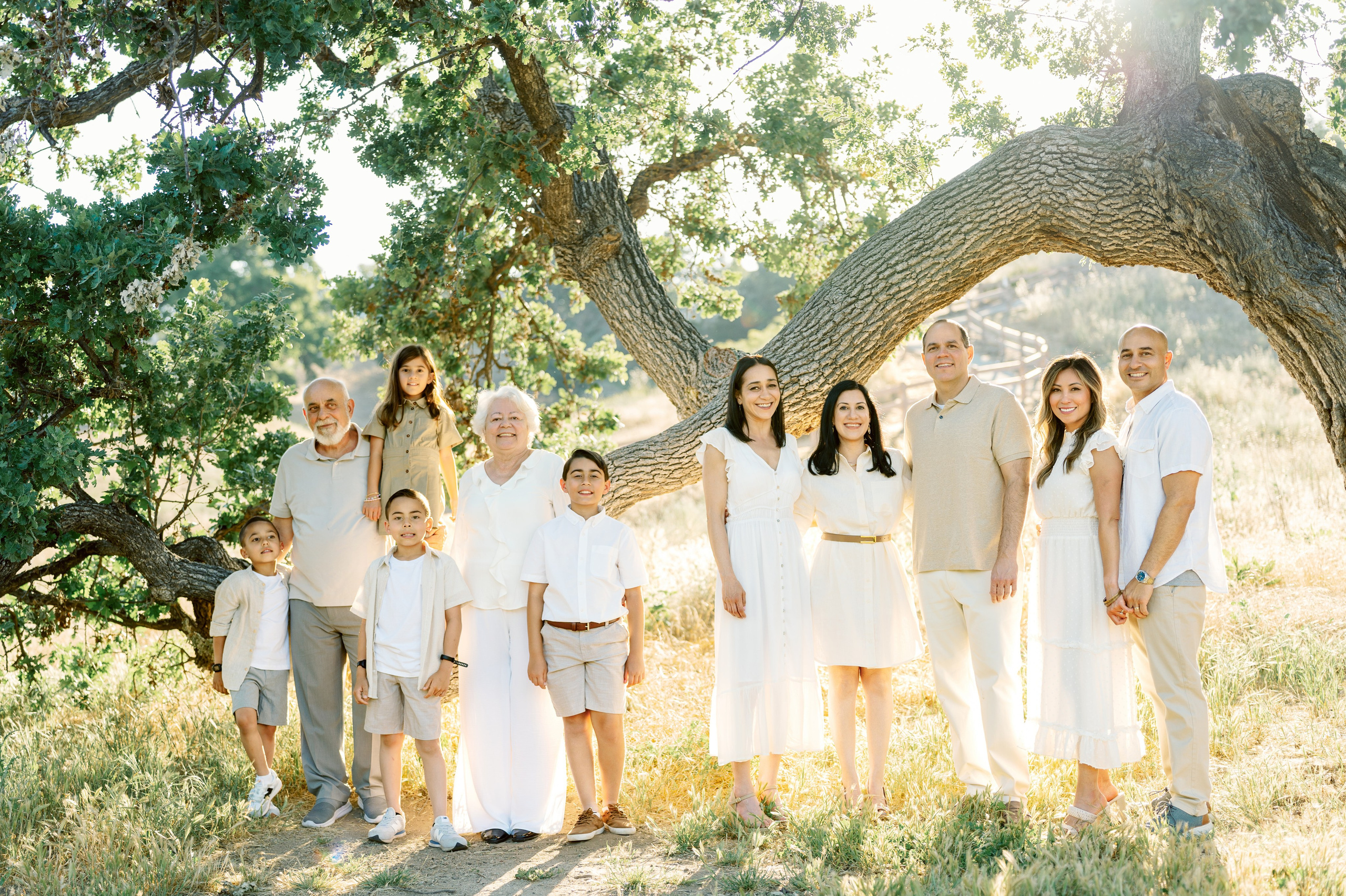 California, Los Angeles, Santa Clarita Family Photoshoot. Wedding Photography & Videography Team in California, Los Angeles, San Francisco, San Diego and Travel