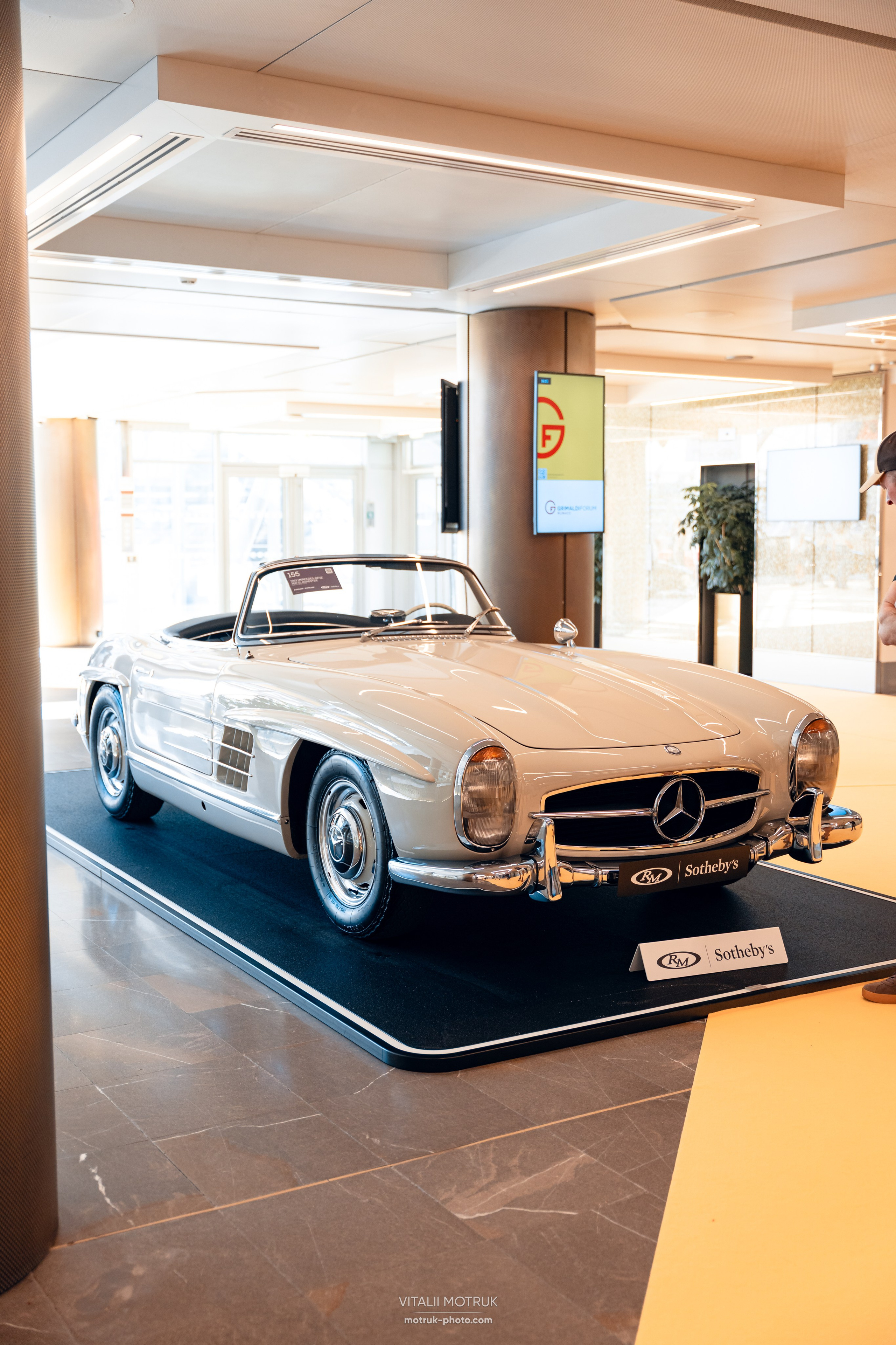 RM Sothebys 2026 Monaco. Photographe de voitures à Paris — Vitalii Motruk