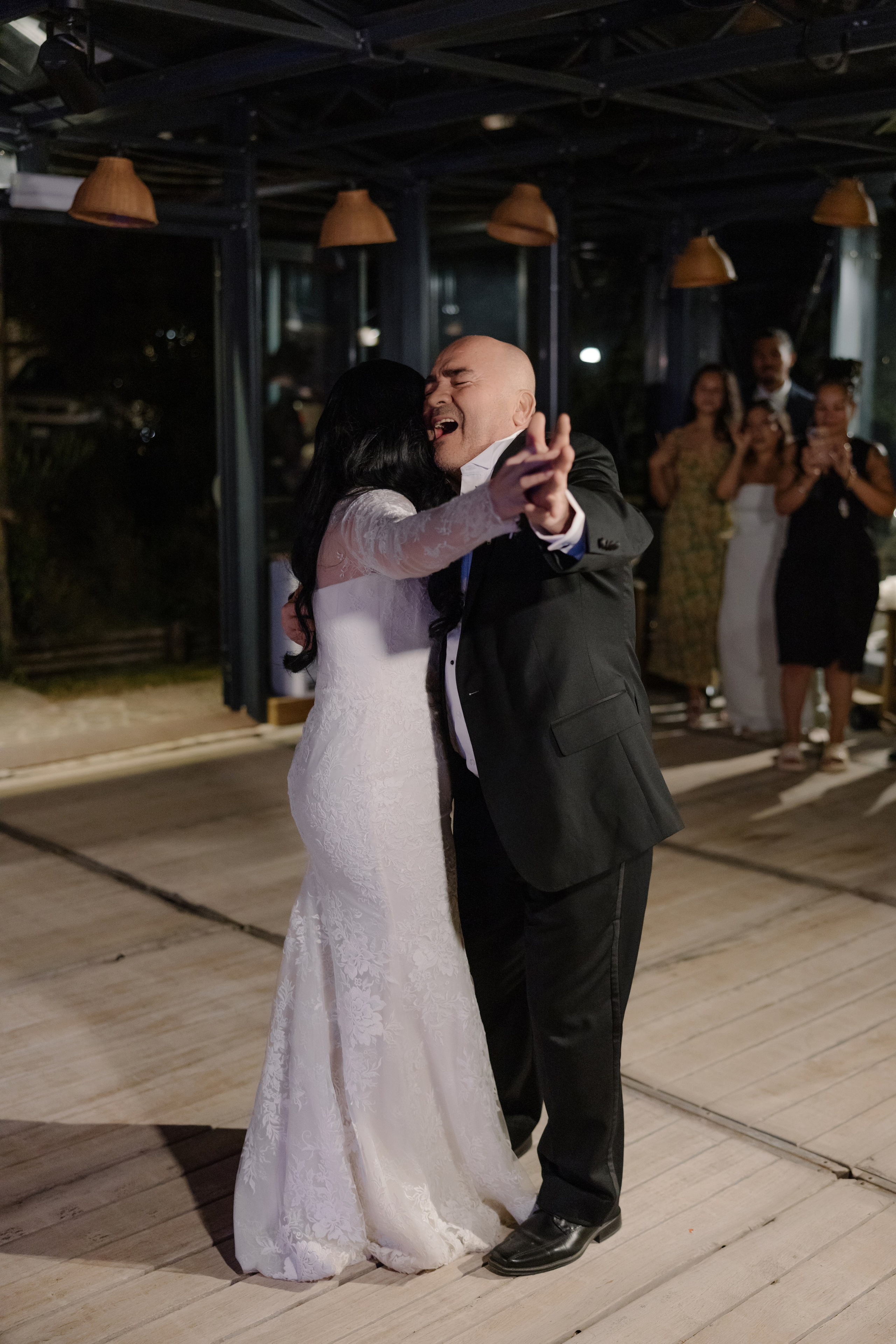 Mitcell&Melanie digital. Wedding photographer Italy