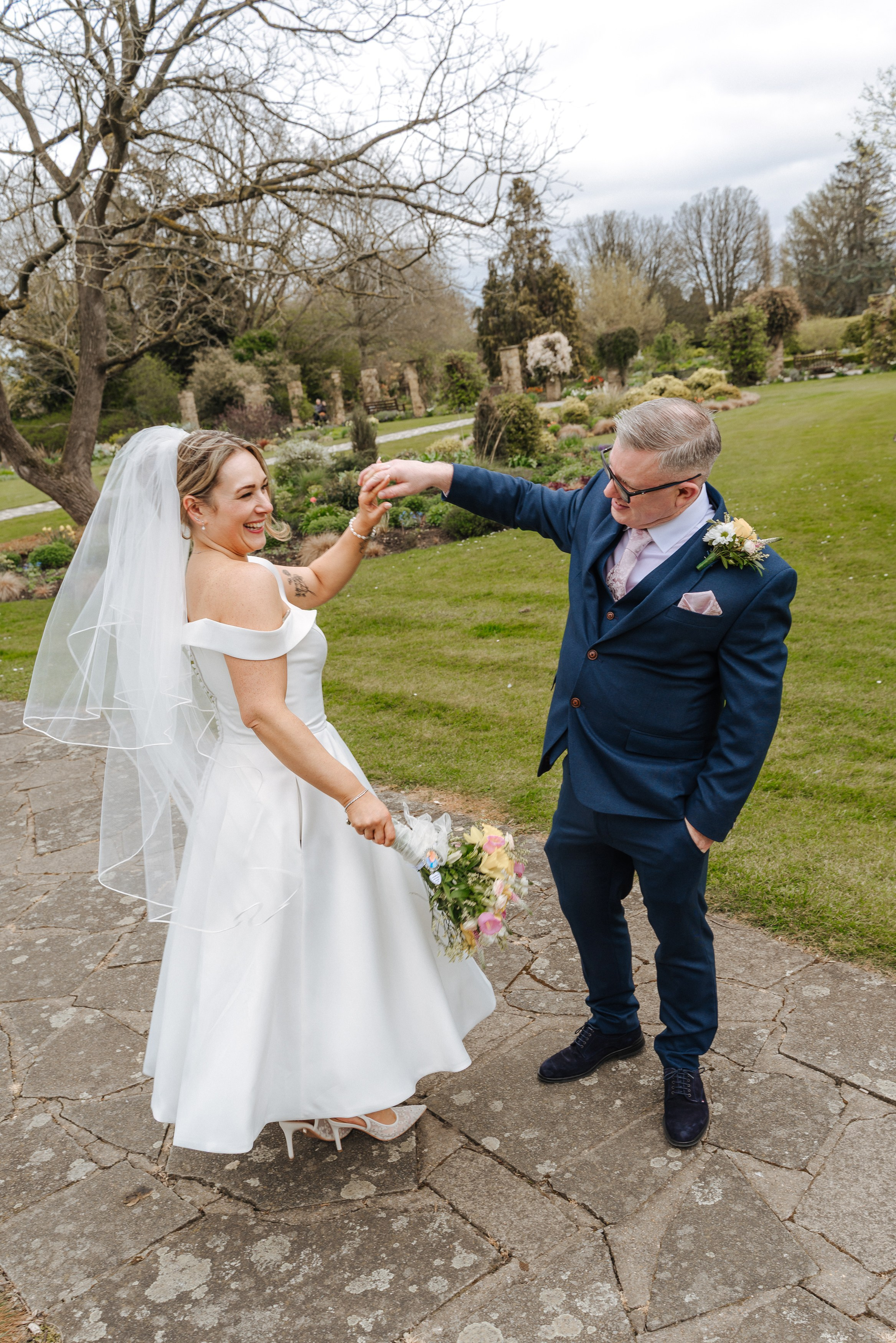 Luke and Nicola’s wedding at Danson House. Photographer in England Ekaterina Romanova