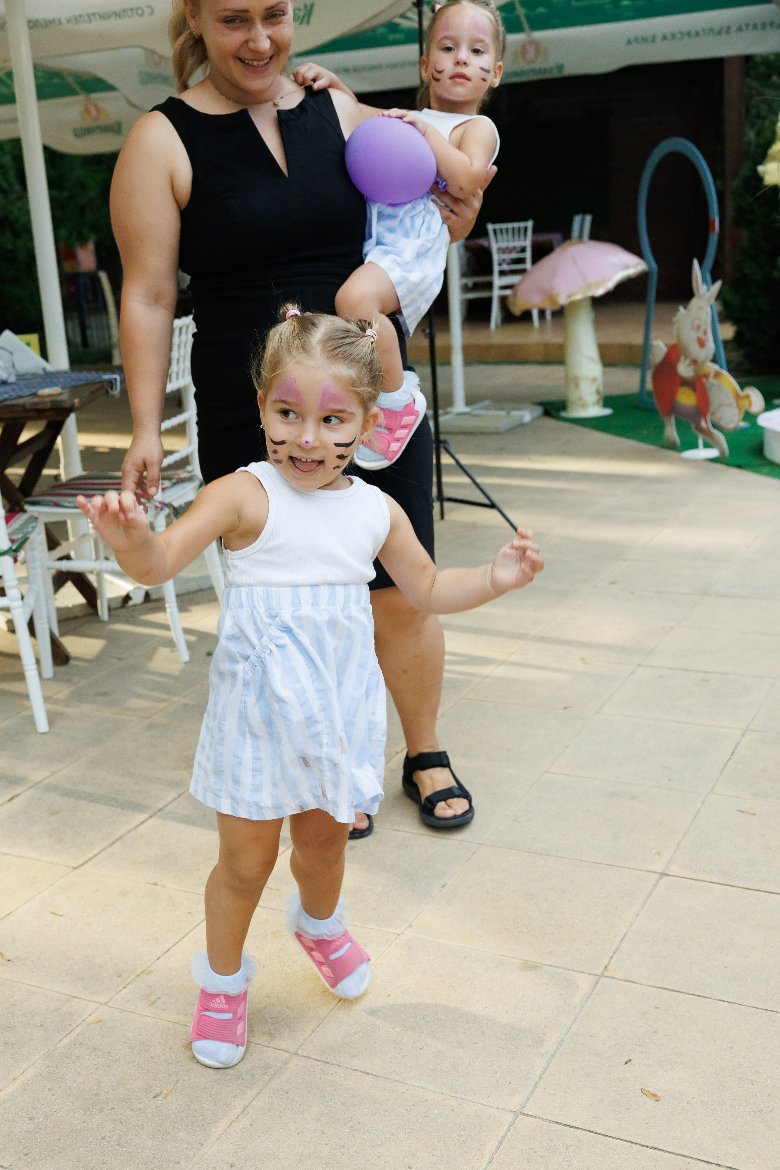 Честит 1 Рожден Ден. Фотограф Ирина Йотова