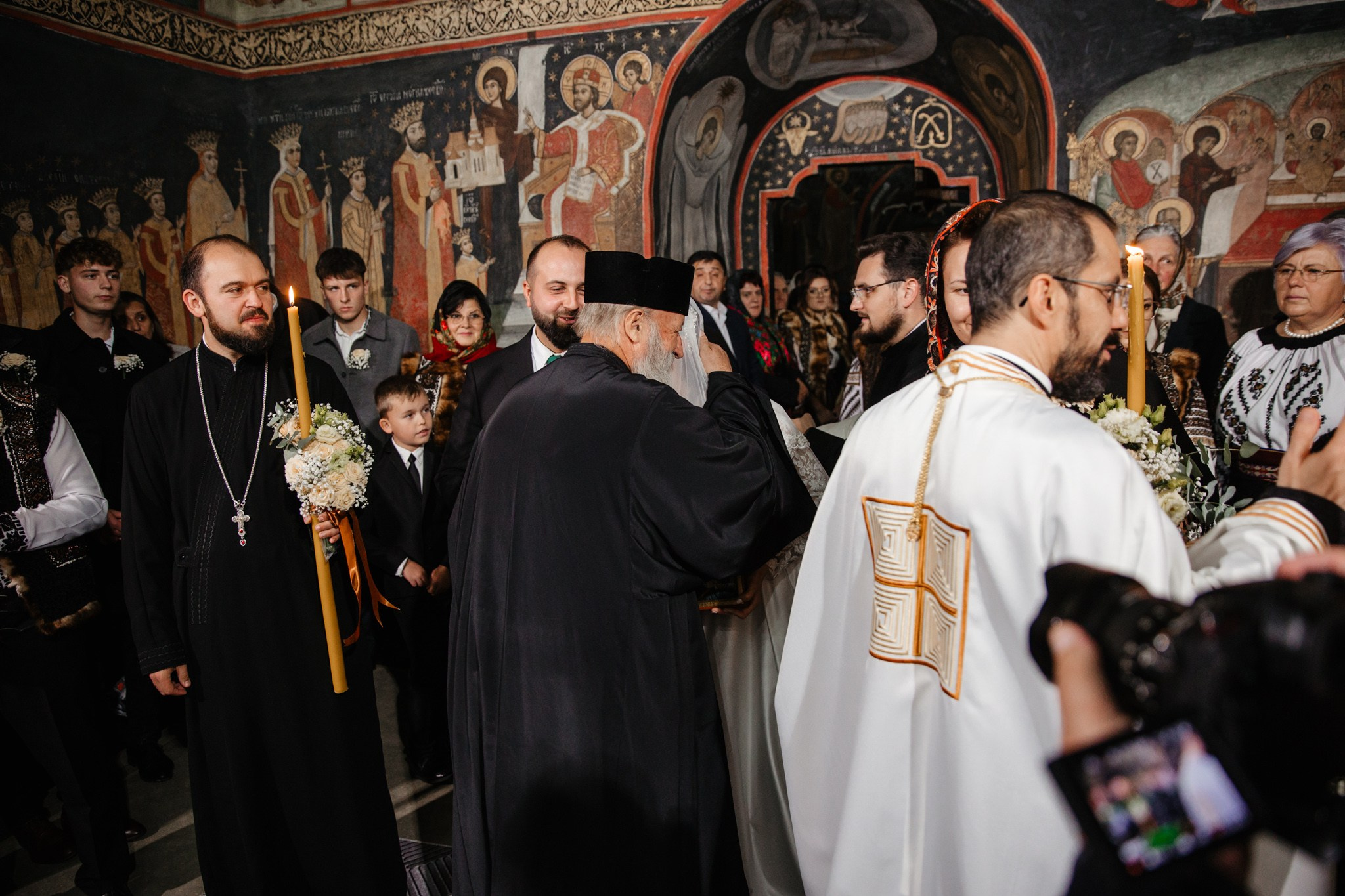 Nunta de Poveste la Sucevița: Cristi și Andreea. Servicii foto-video profesionale, pentru momente de neuitat