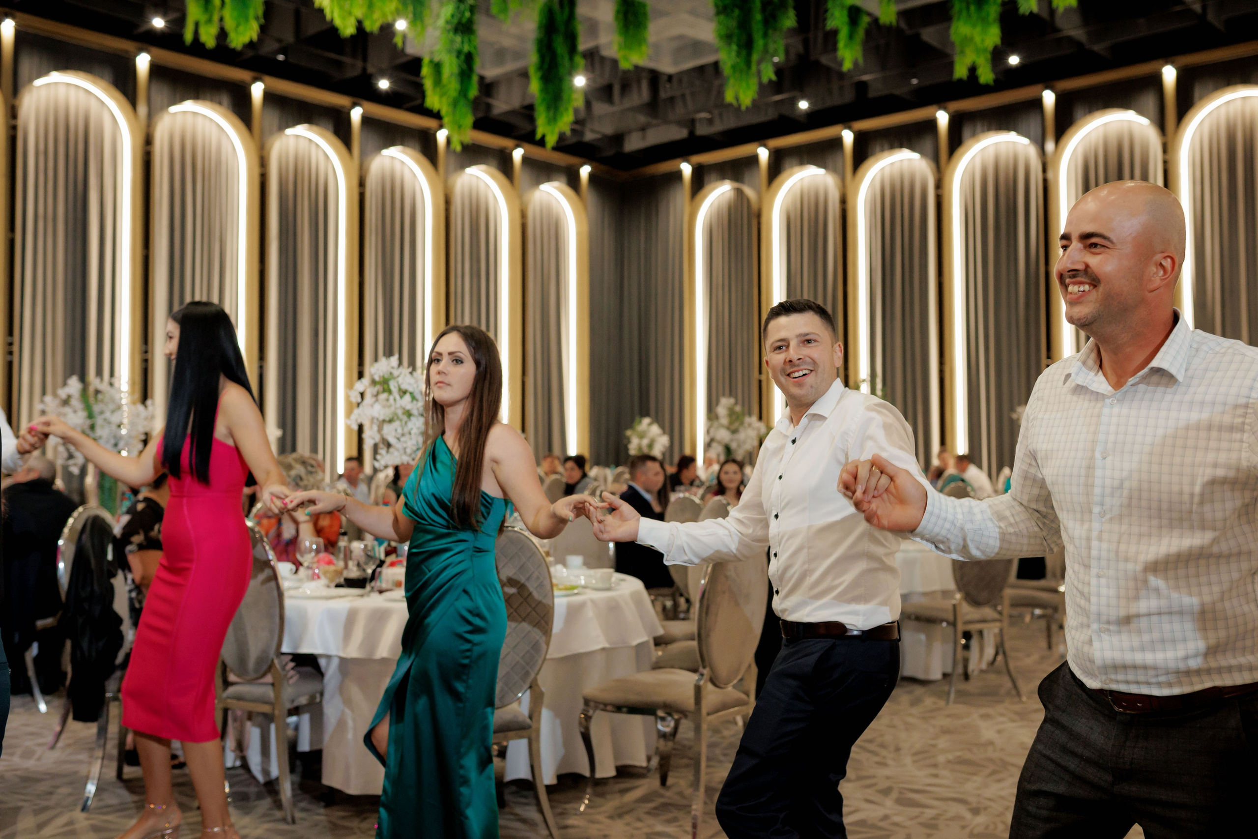 Nunta Nicoleta & Răzvan | Fotografie & Videografie Profesională. Servicii foto-video profesionale, pentru momente de neuitat