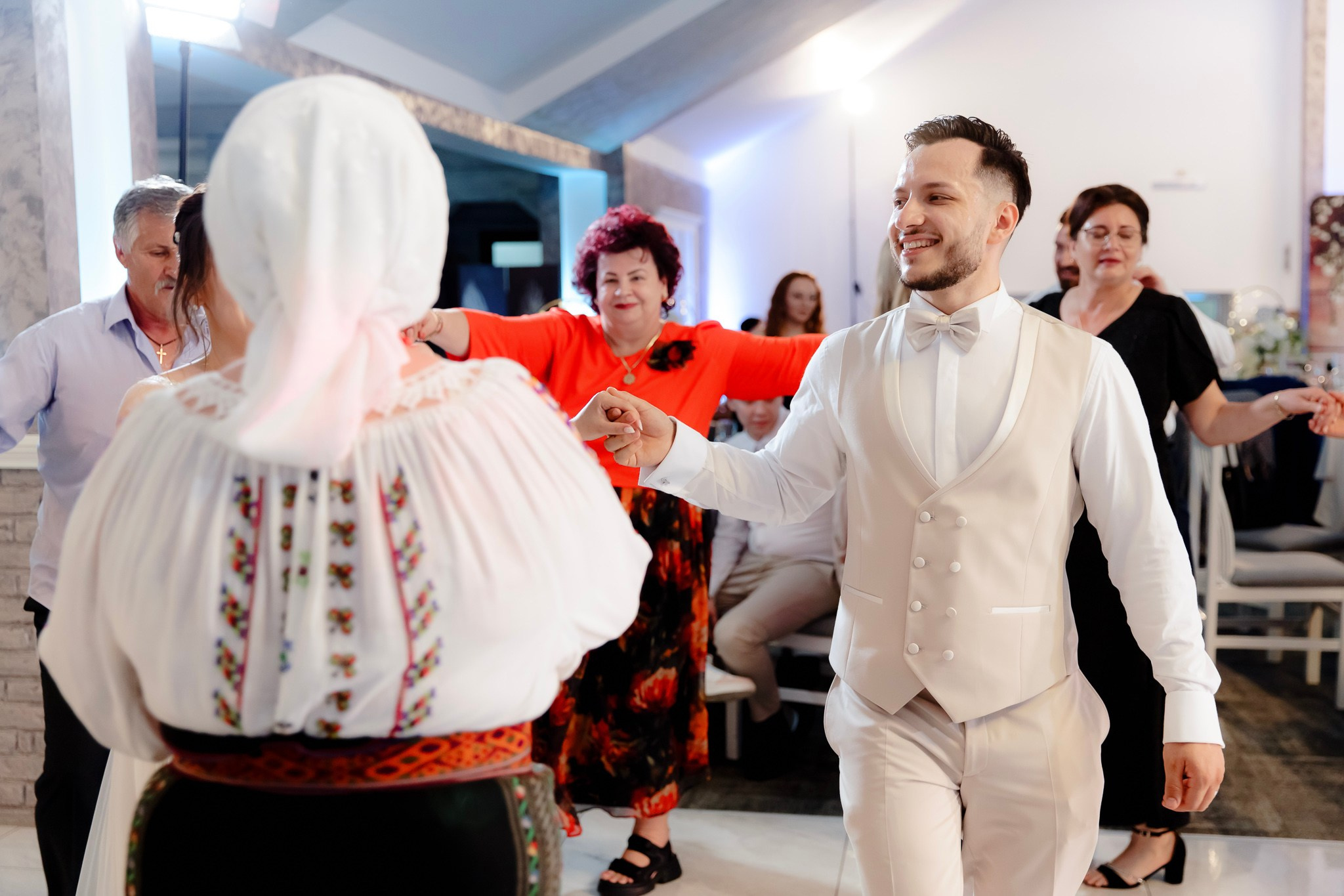 Ioana & Ionuț | Nuntă de poveste la Păstrăvăria Poiana din Mălini județul Suceava. Servicii foto-video profesionale, pentru momente de neuitat