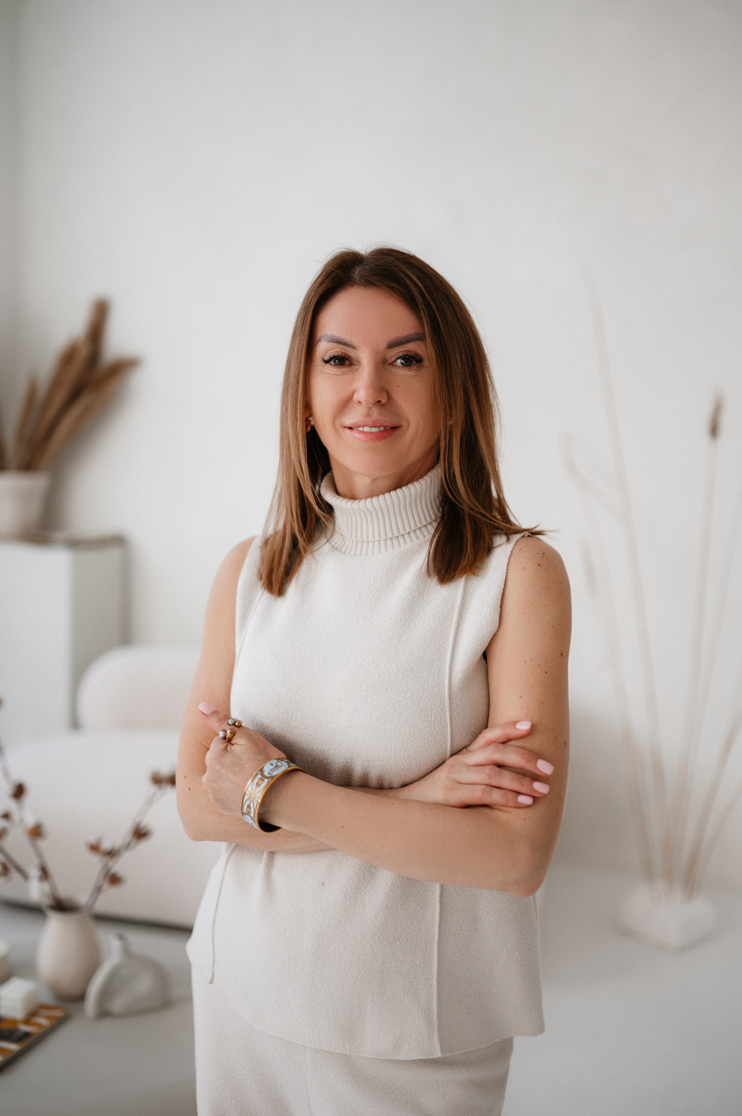 Beauty by Vovk cosmetologist in Prague. ANNA-MARIA PHOTO CONTENT CREATOR — фотограф, естет, художник і візуальний експерт Instagram у Празі