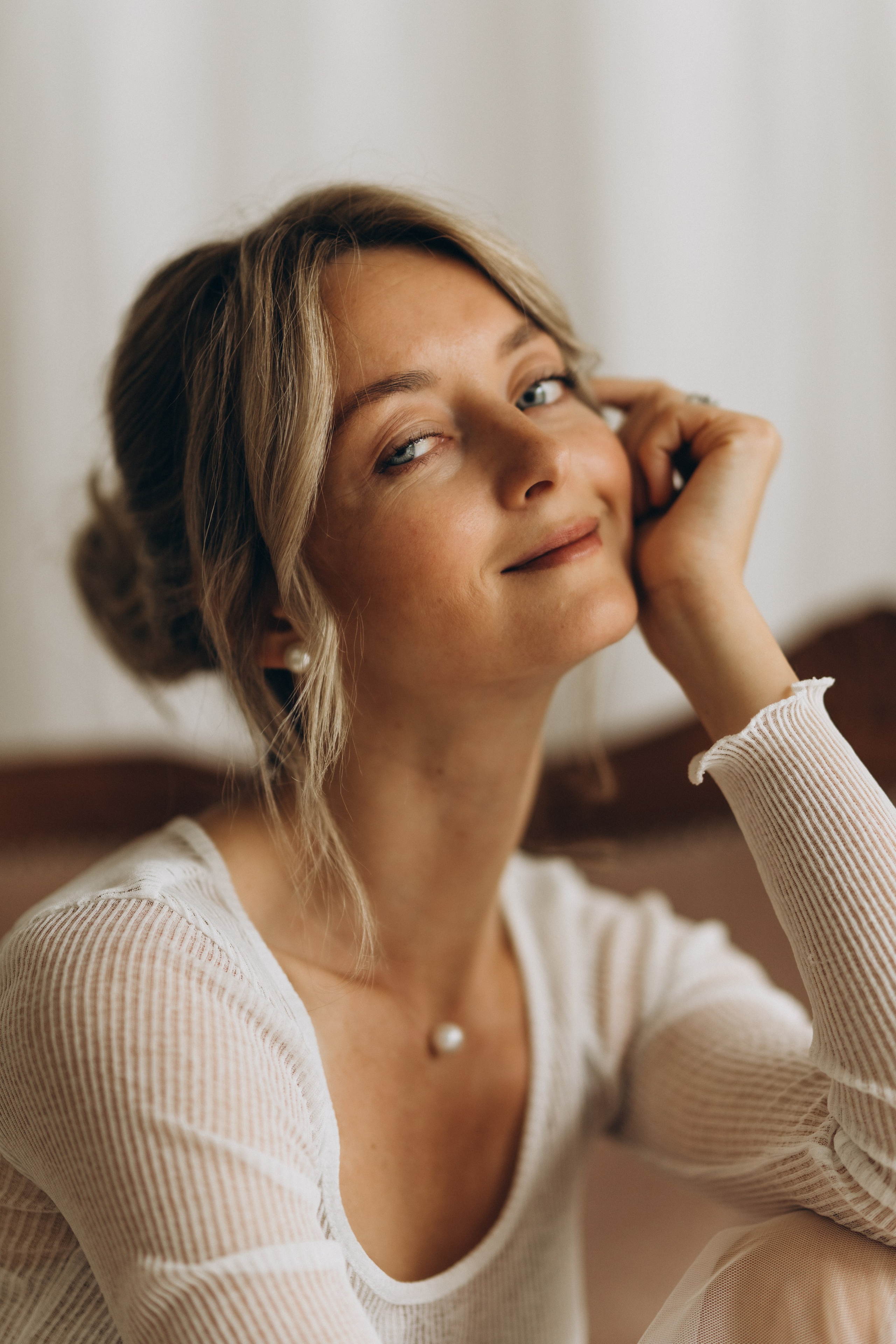 Olga. Wedding and potrait photographer in Helsinki Vickan O