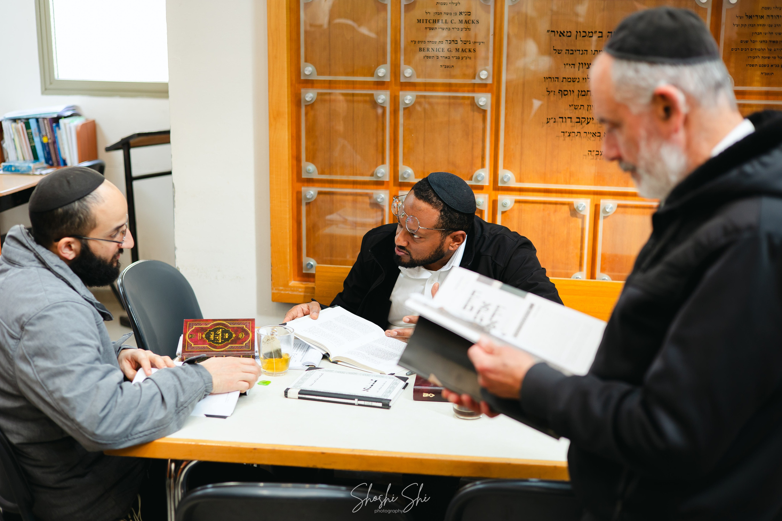 BRIT TWINS. Https://shi-photo.com/