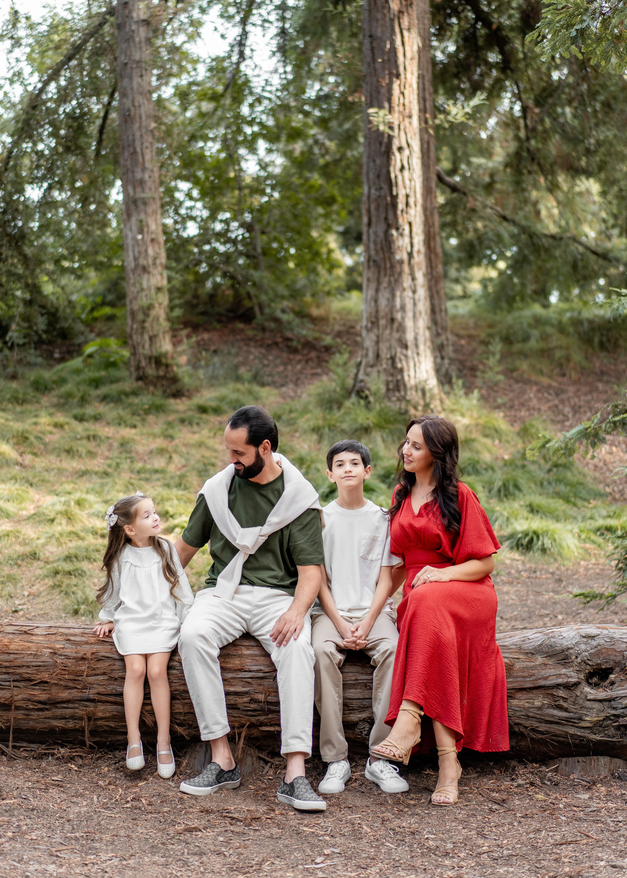 Mikhailov family. Family photographer in Sacramento | Sofia Pavenko