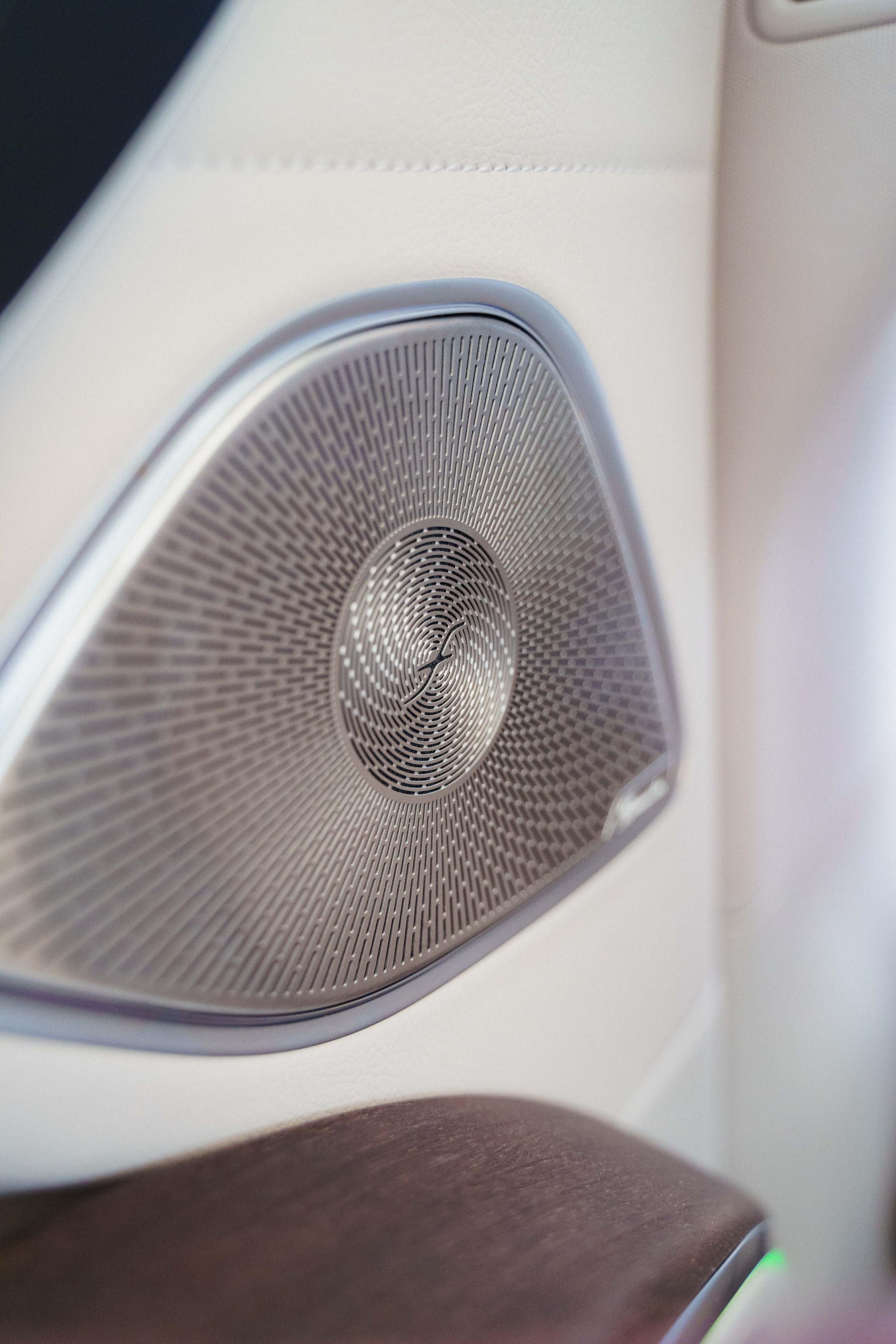 Auto kuca Mikom EV event. Жуков Студио