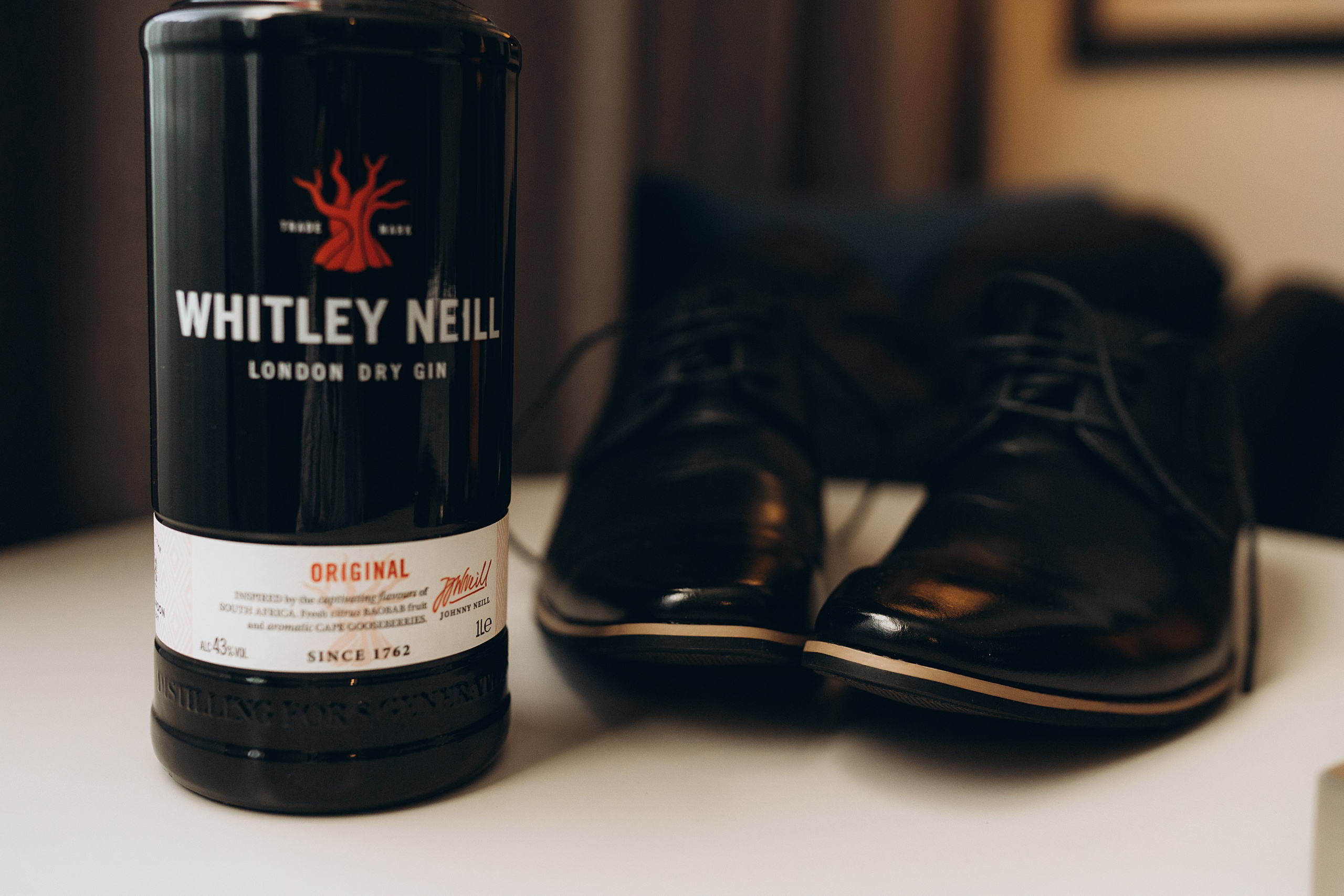 Megan & Oneias. Main