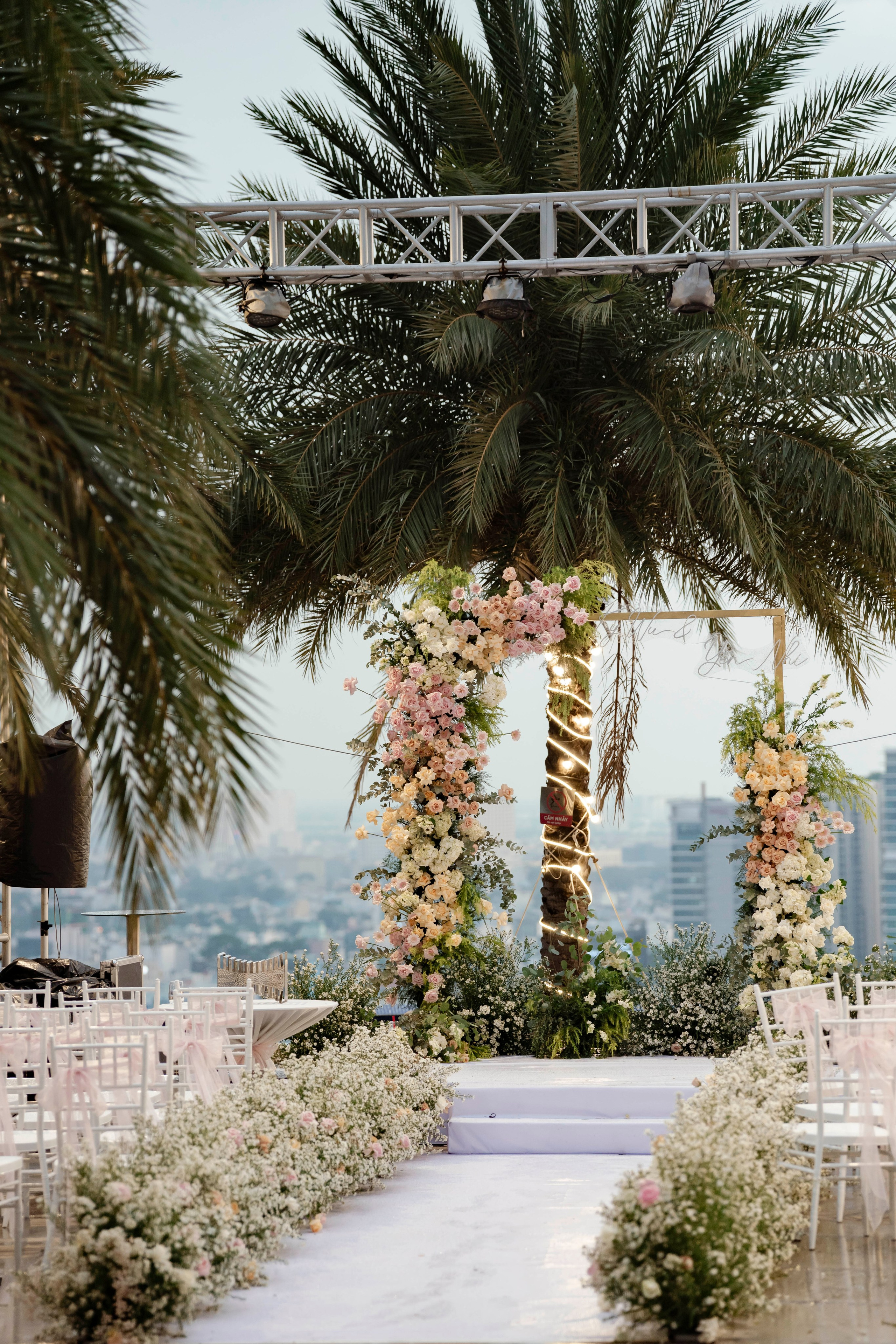 KYWU & NHI. WEDDING PHOTOGRAPHER IN VIETNAM