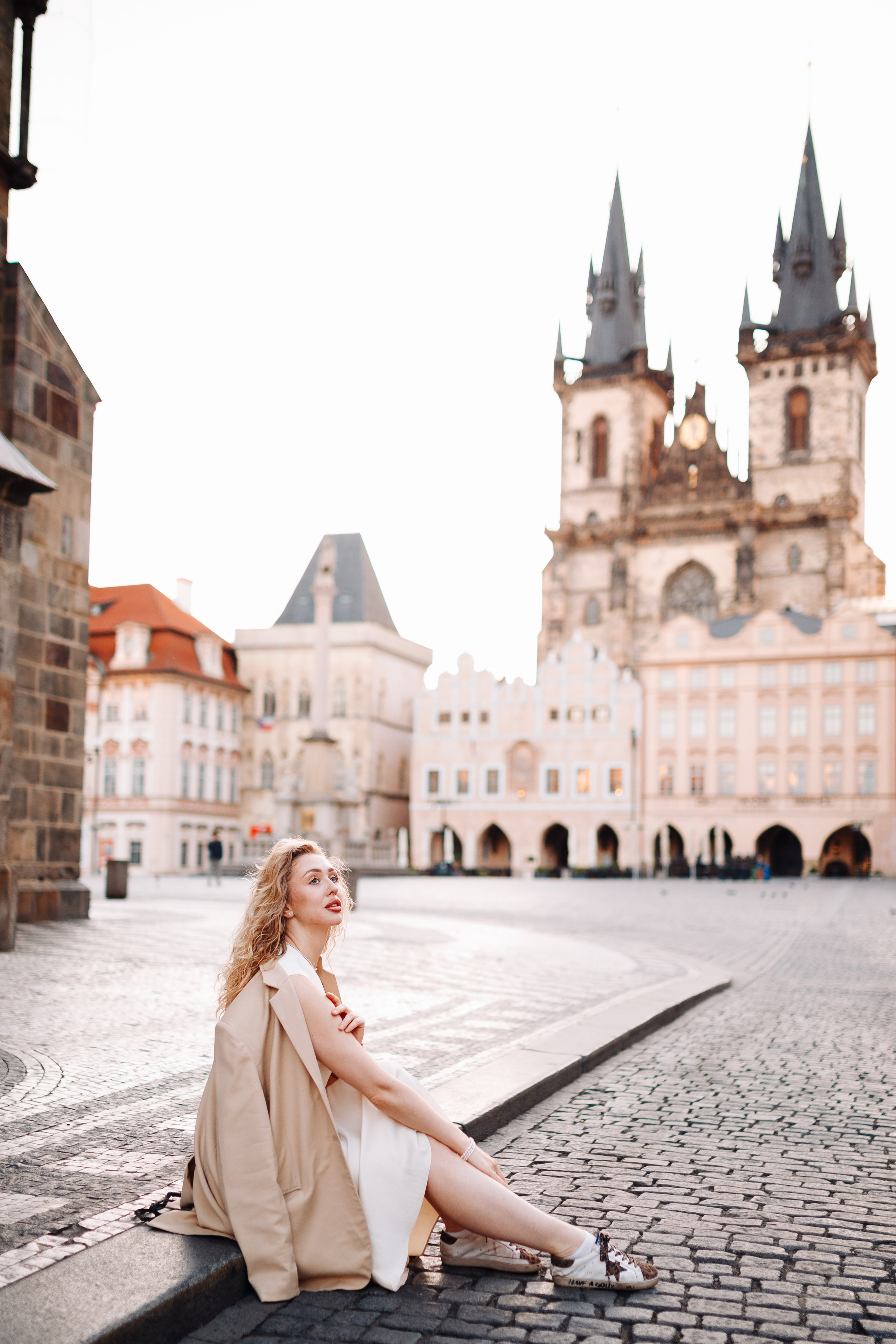 Alexandra. Photographer in Prague for tourists