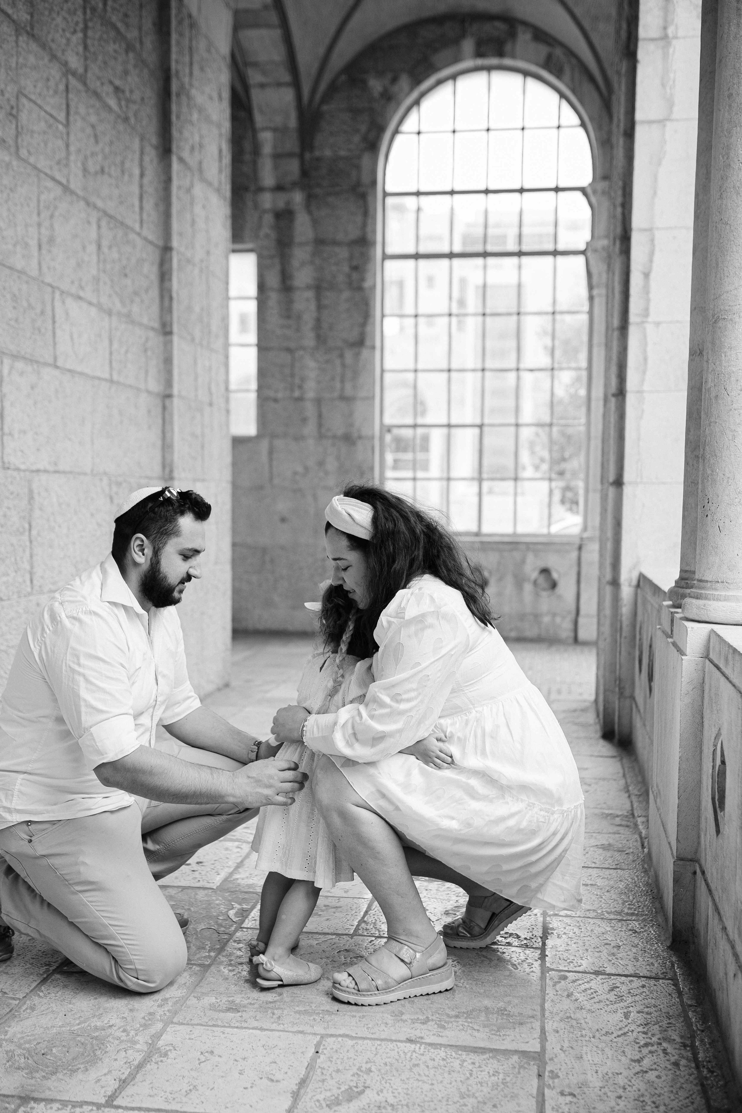 EXPECTING A BABY, JERUSALEM. PHOTOGRAPHER IN ISRAEL