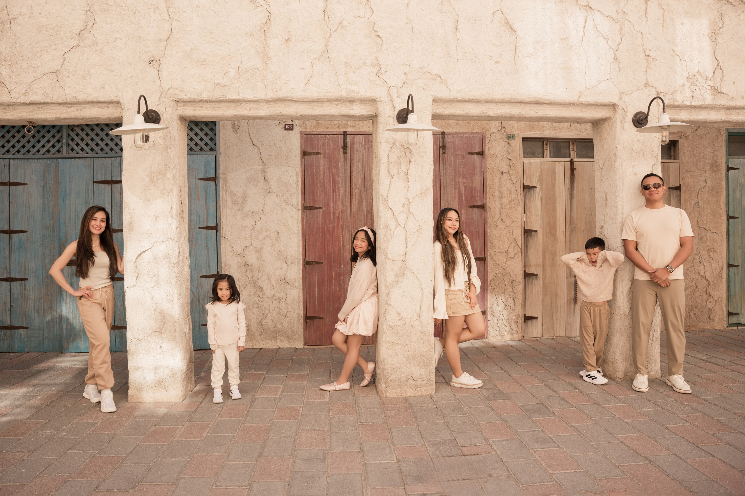 Happy 10 years in Old Town. Angela Iakovleva — Family Photographer in Dubai
