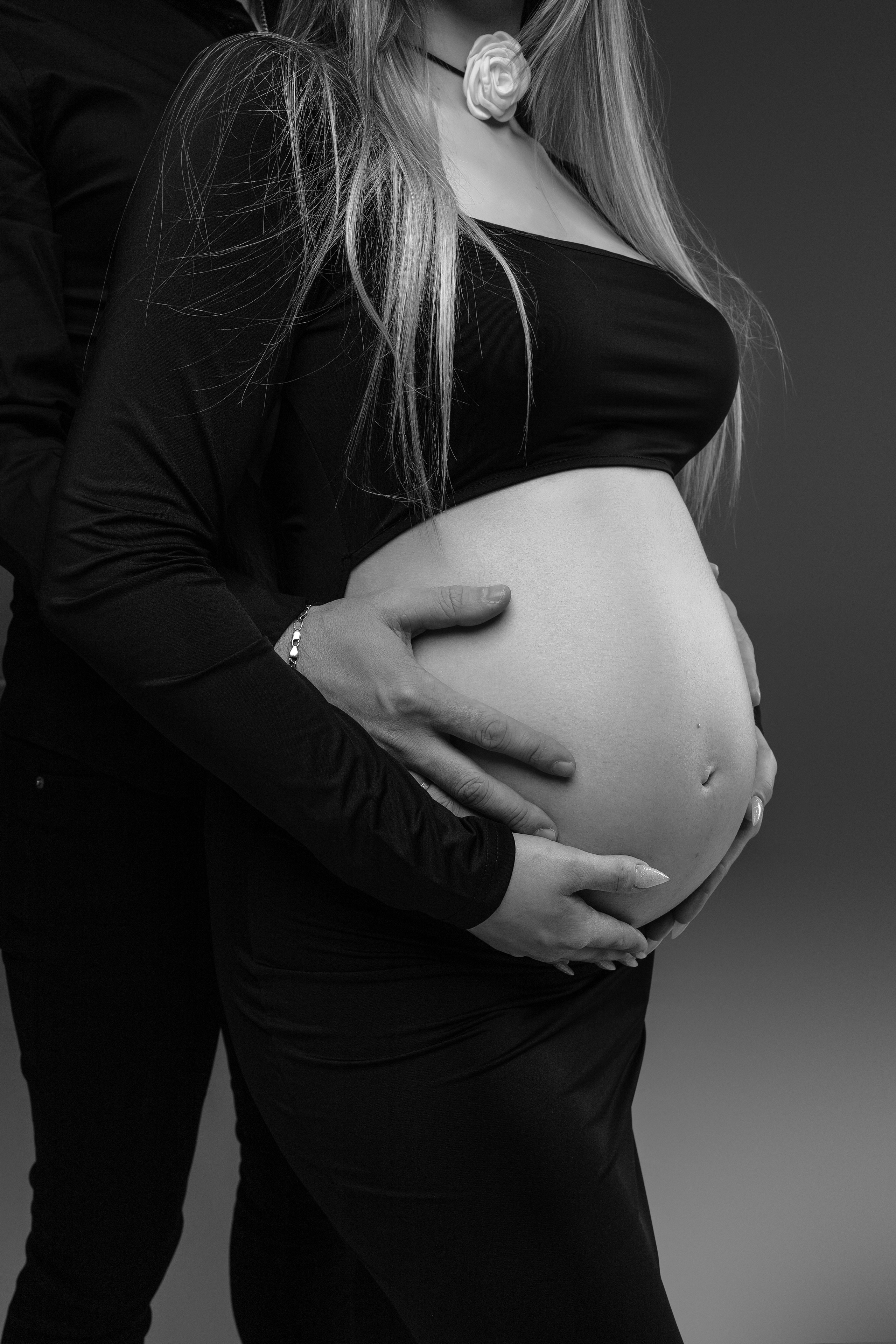 Babybauch. Neugeborene- Schwangerschaft- und Kinder Fotografin in Lehre