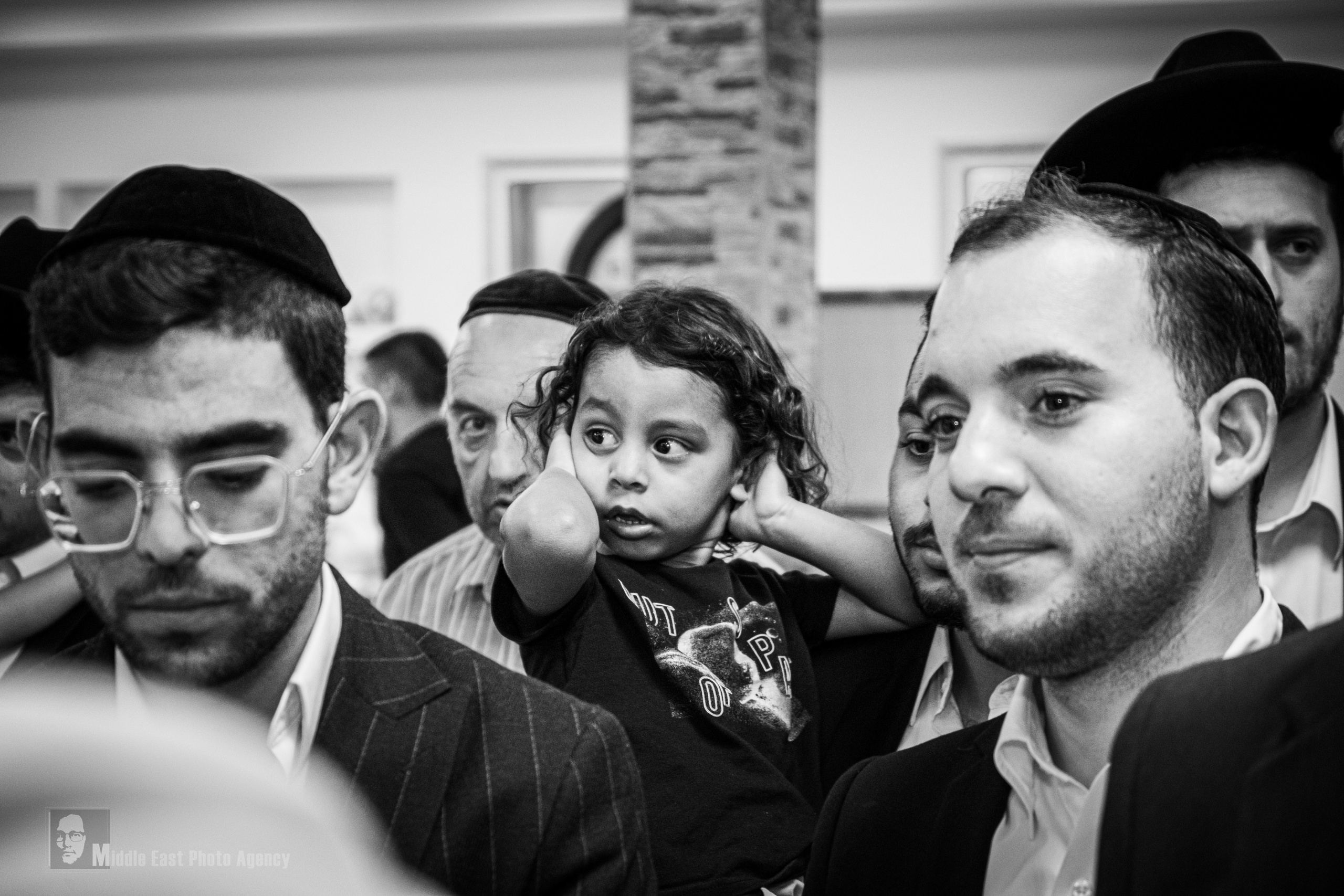 ‏ברית מילה. Middle East Photo Agency — Photography & Event Magnets — סוכנות צילום והדפסת מגנטים לאירועים