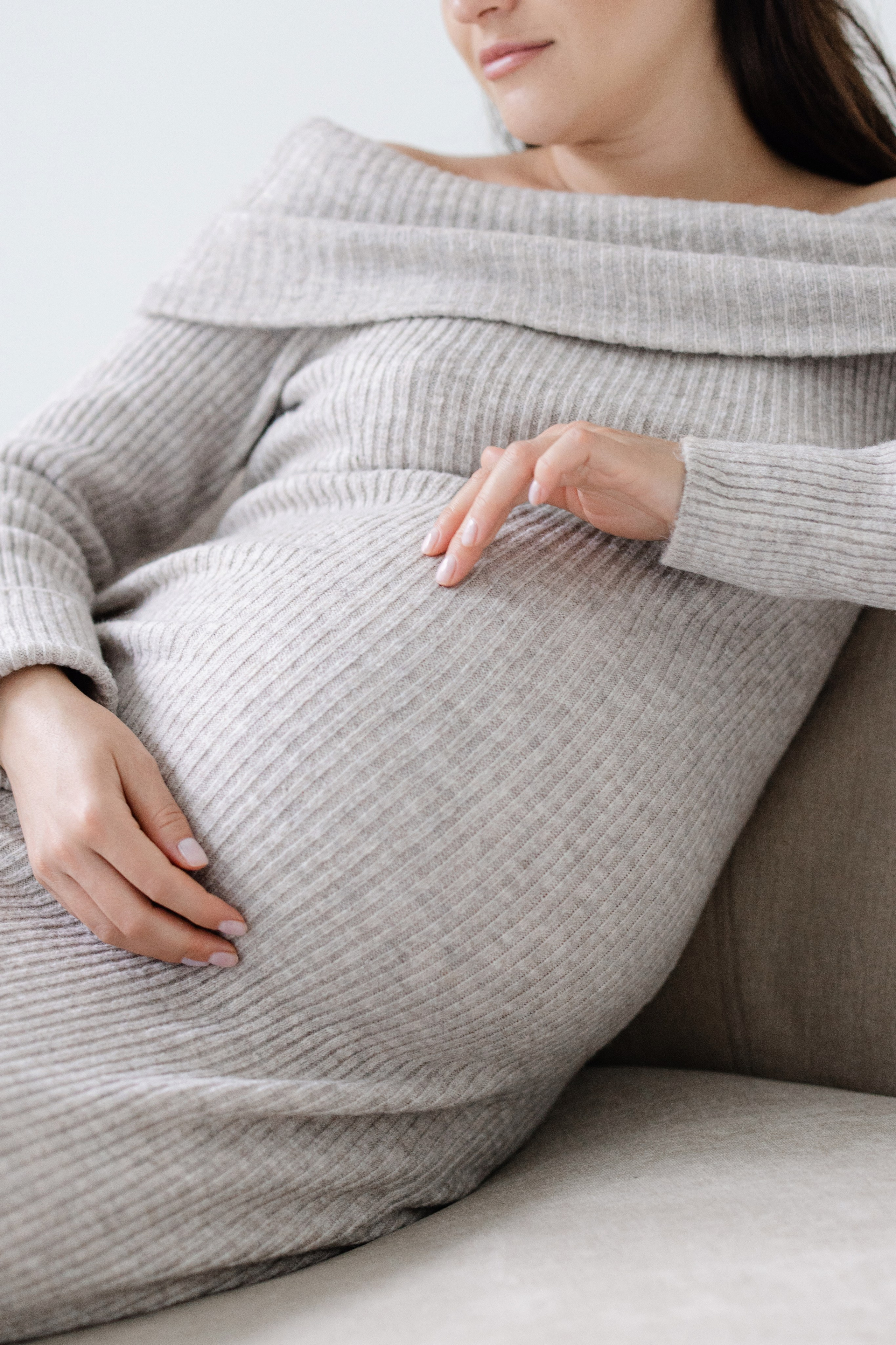 Zeitlose und moderne Schwangerschaftsfotografie in Zürich & Uster — natürlich, unkompliziert und ohne Kitsch. Wedding and Family Photographer Switzerland and Italy. Valeria Diaz