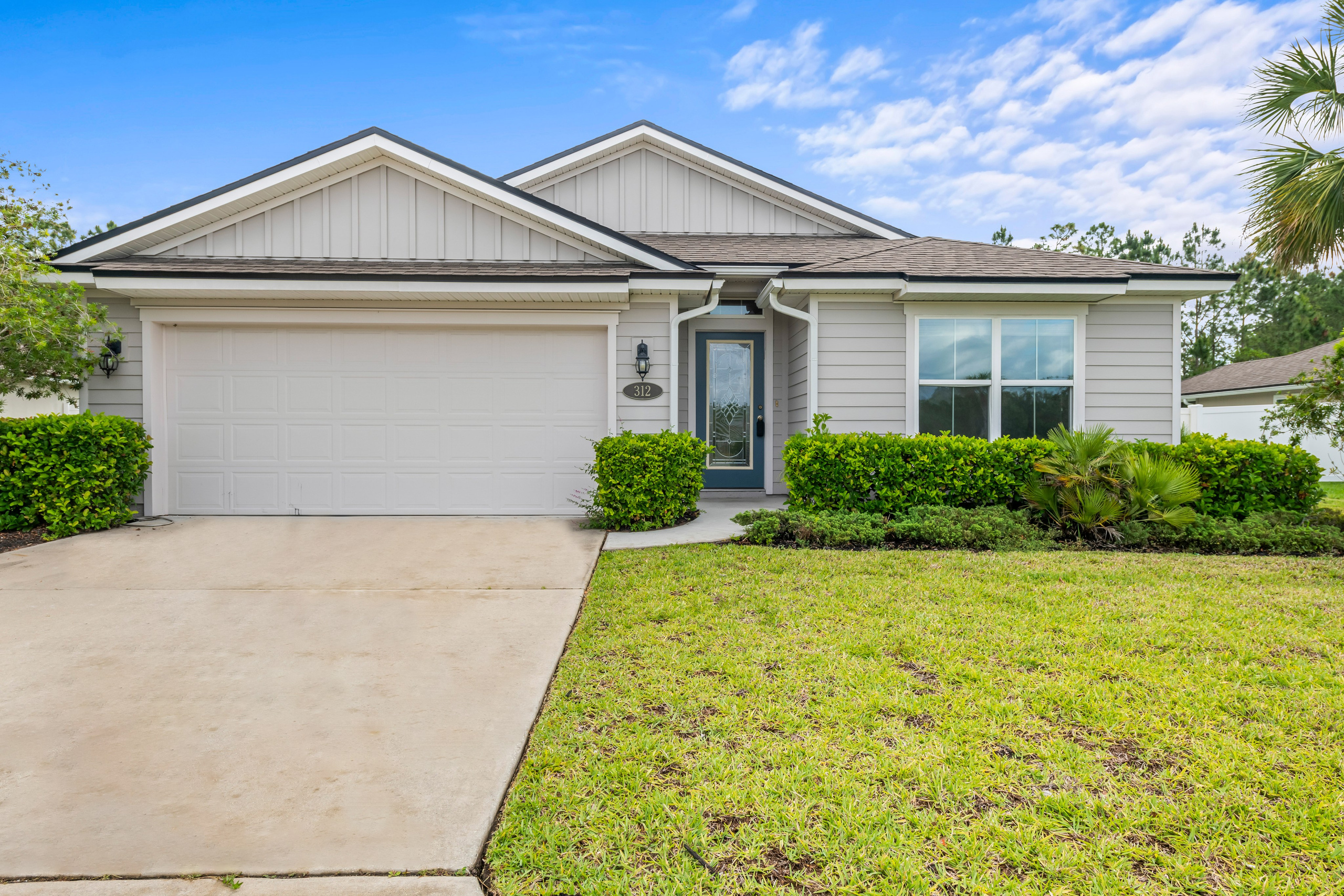 3D Tour & Floor Plan // Jaxrealtyvisual.com