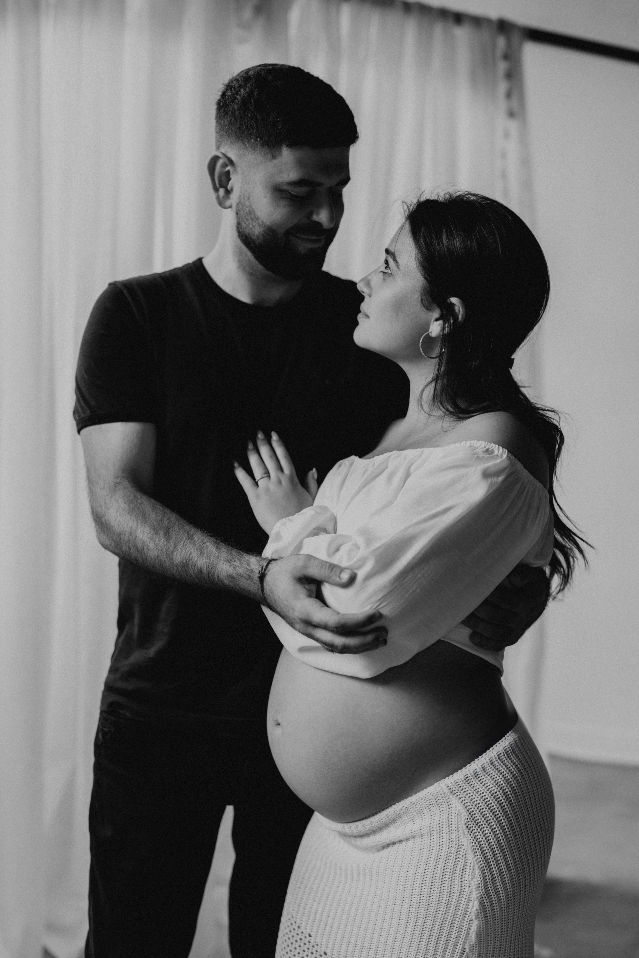 D + S. Modern maternity photographer in Long Island New York