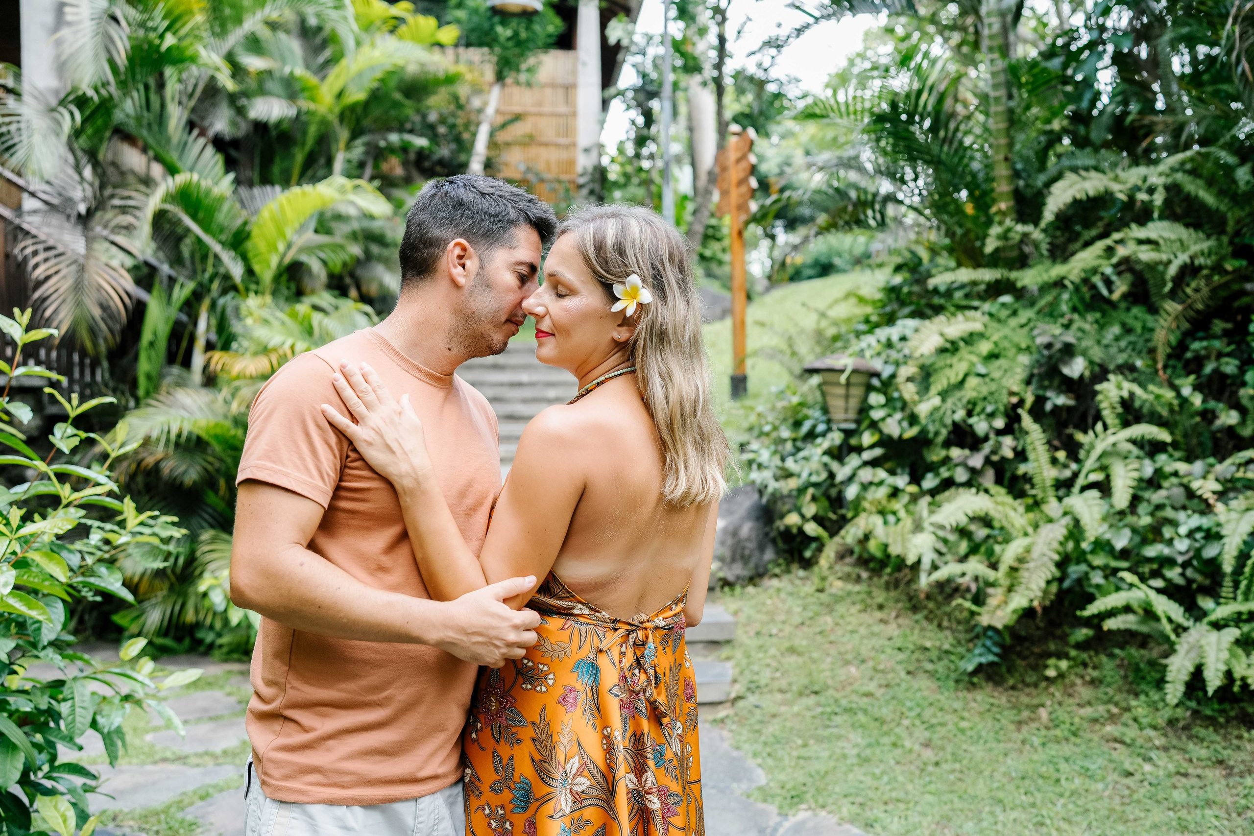 Honeymoon Photoshoot in bali. Female Photographer in Bali